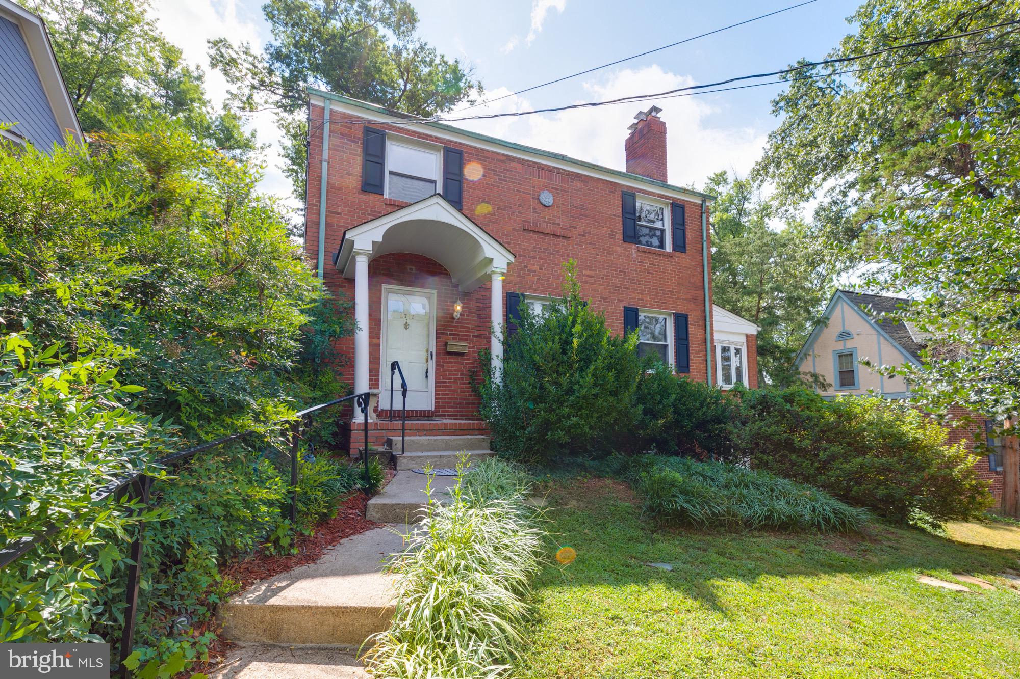 OAKCREST - Residential Lease