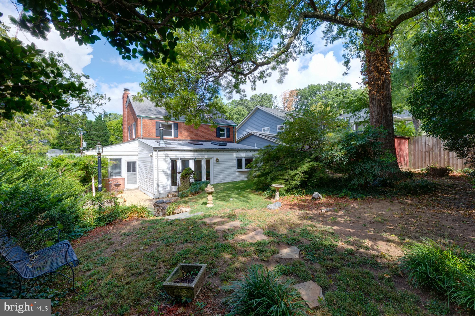 OAKCREST - Residential Lease