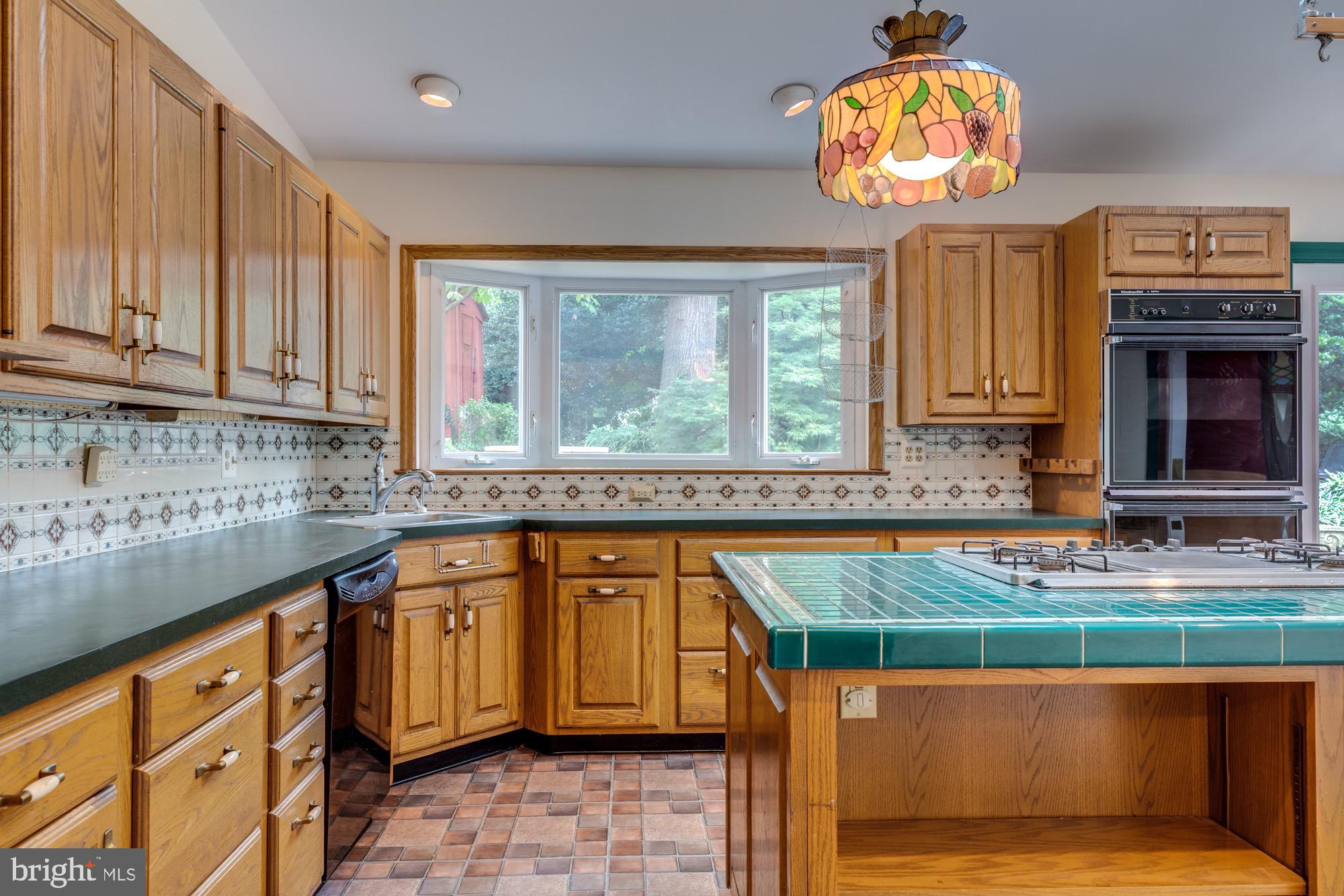 OAKCREST - Residential Lease