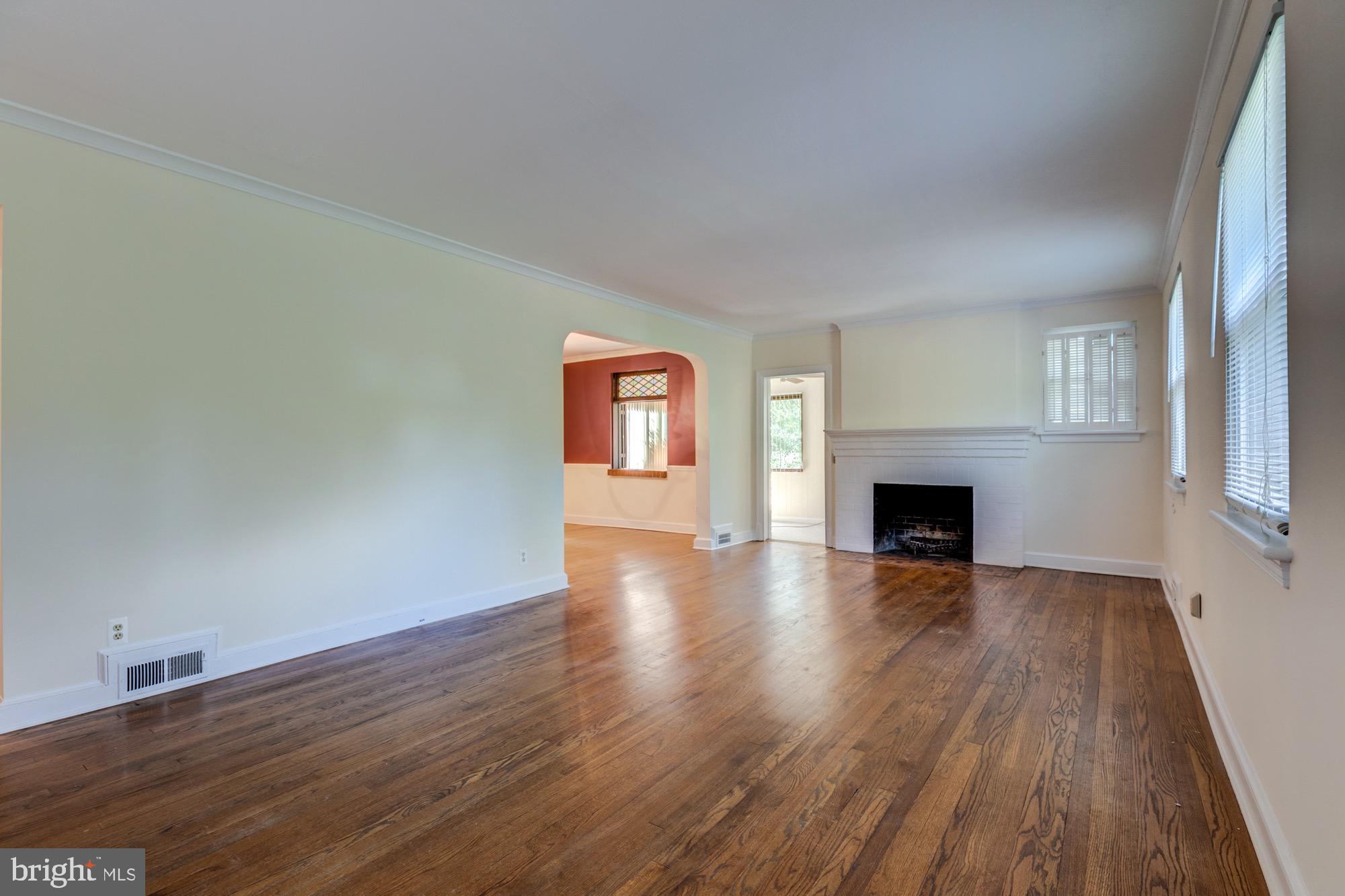 OAKCREST - Residential Lease