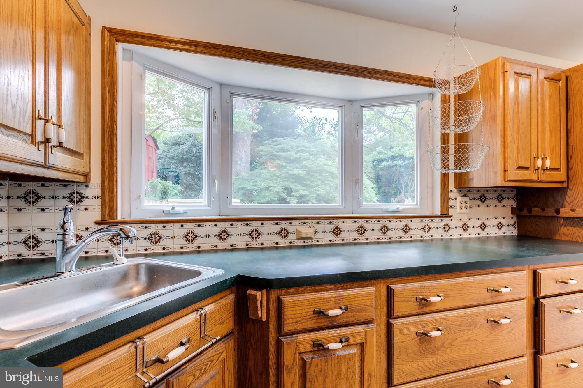 OAKCREST - Residential Lease