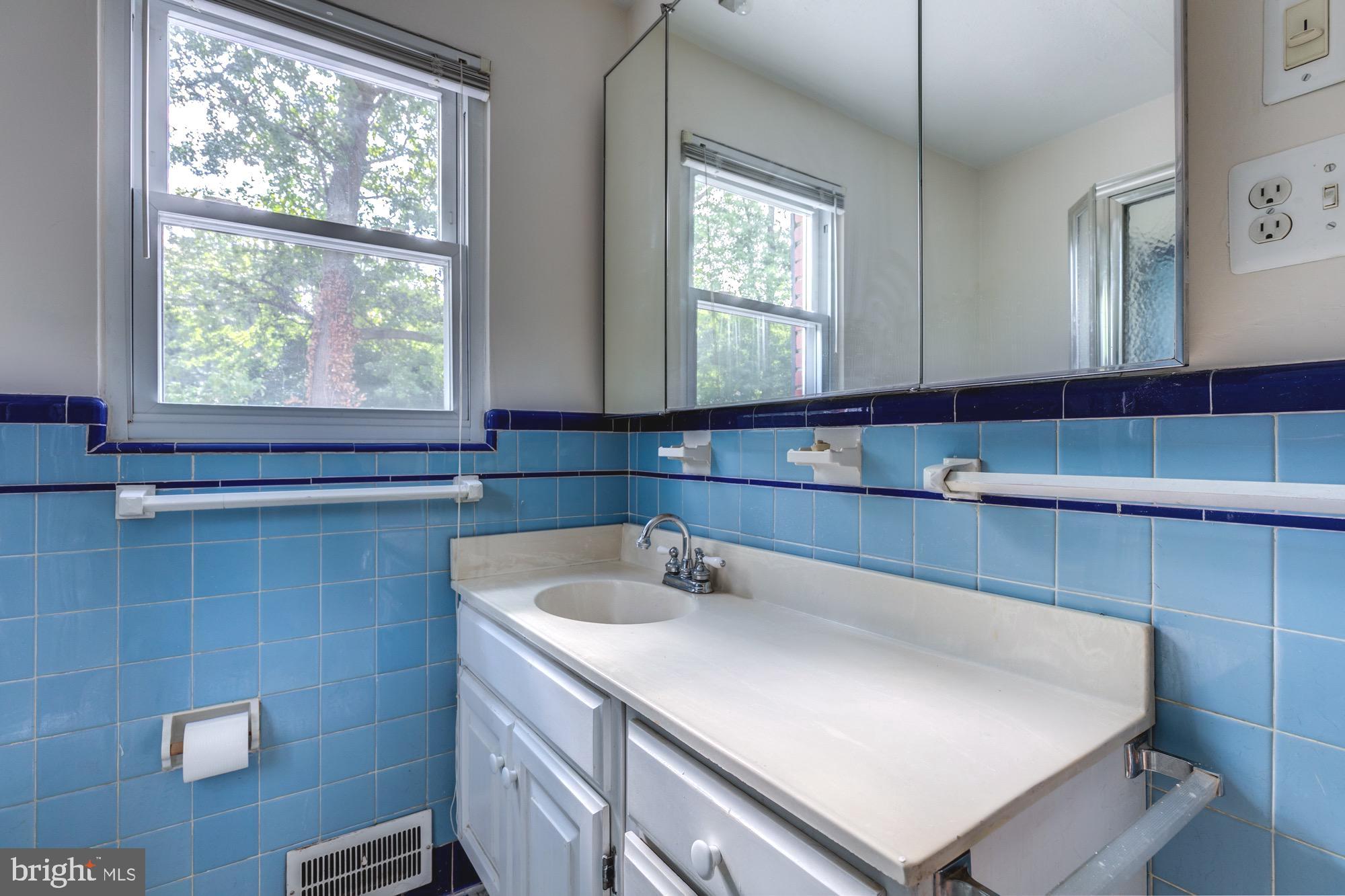 OAKCREST - Residential Lease