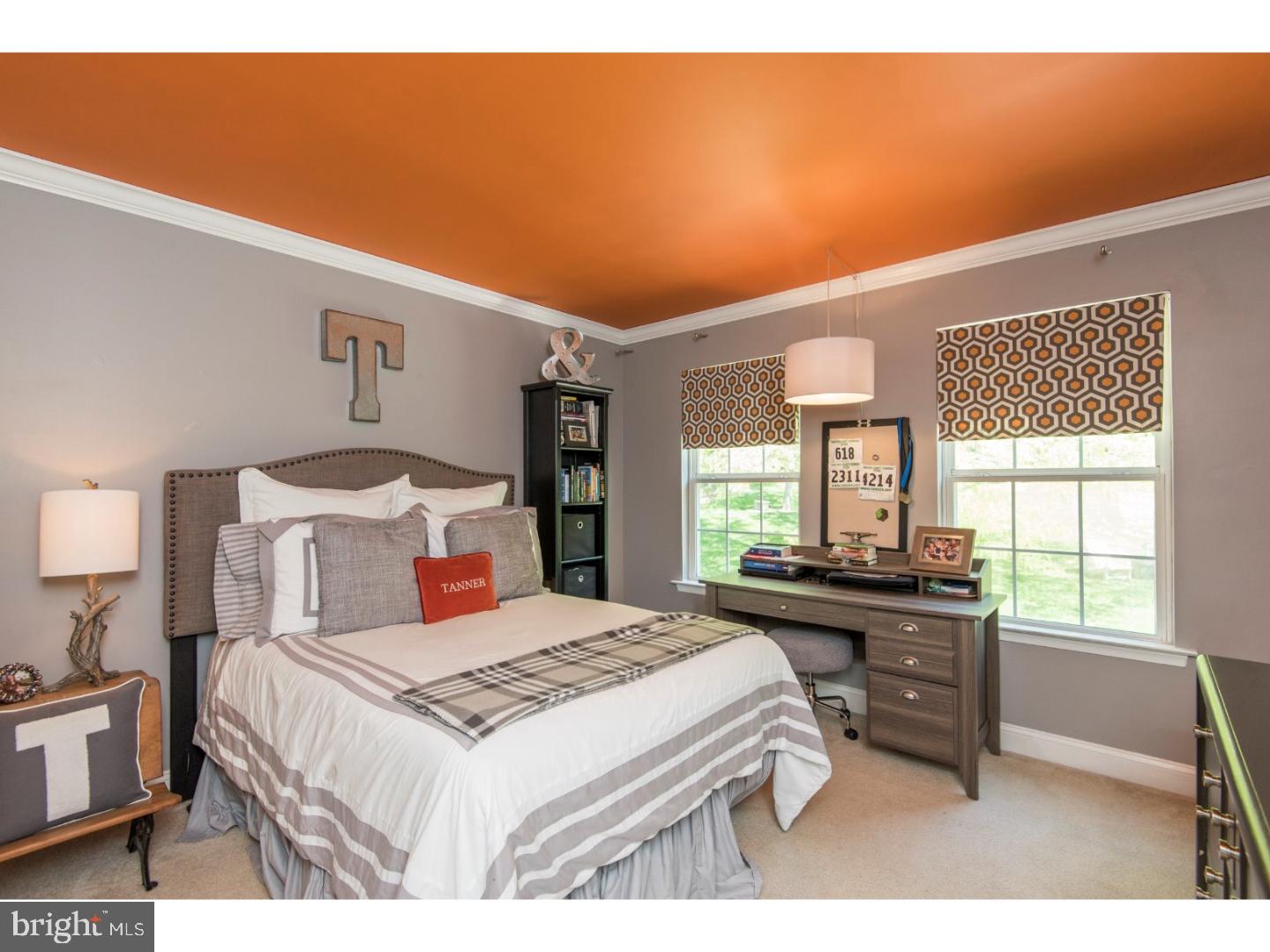 THE PINES - Residential