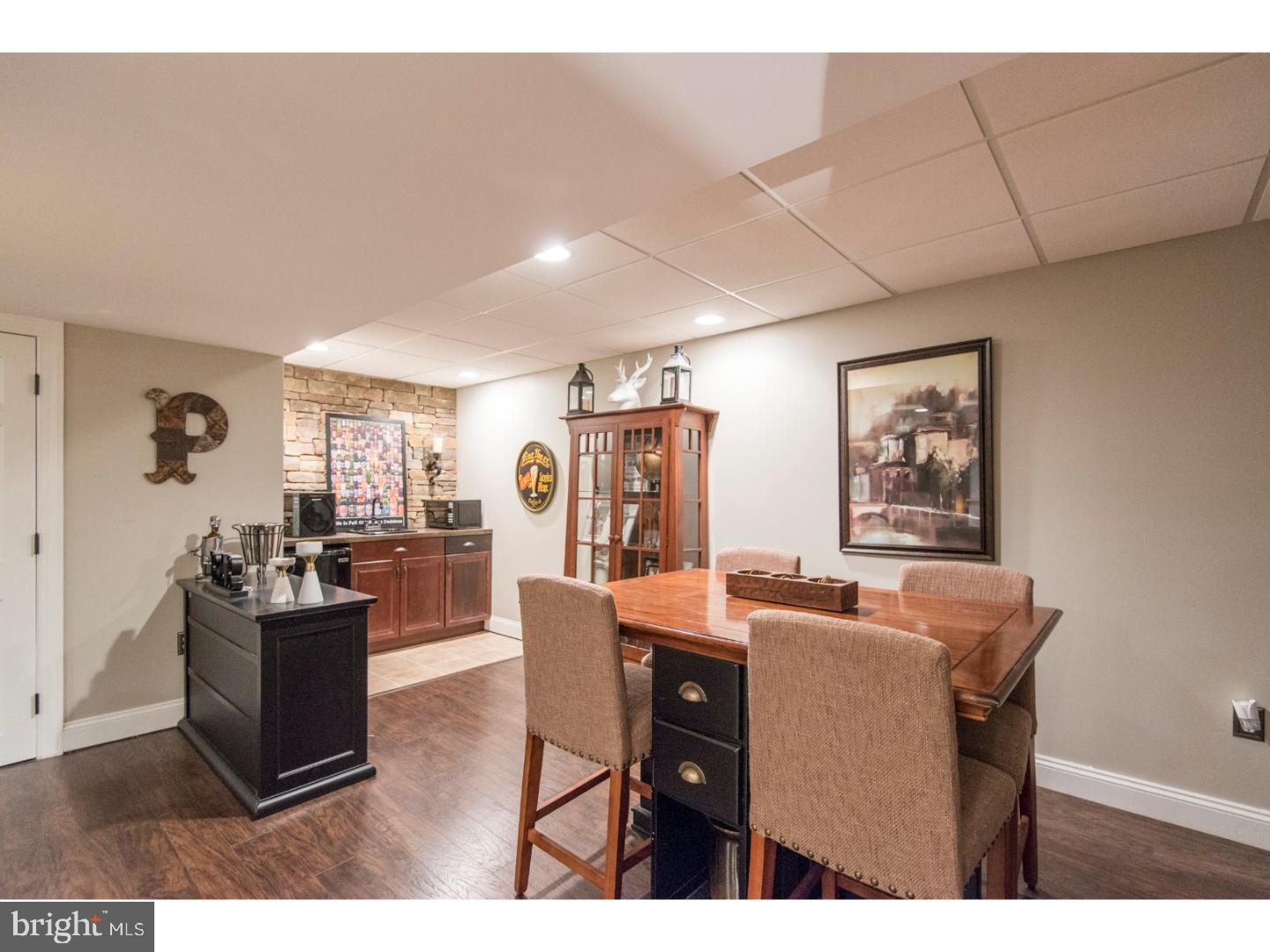 THE PINES - Residential