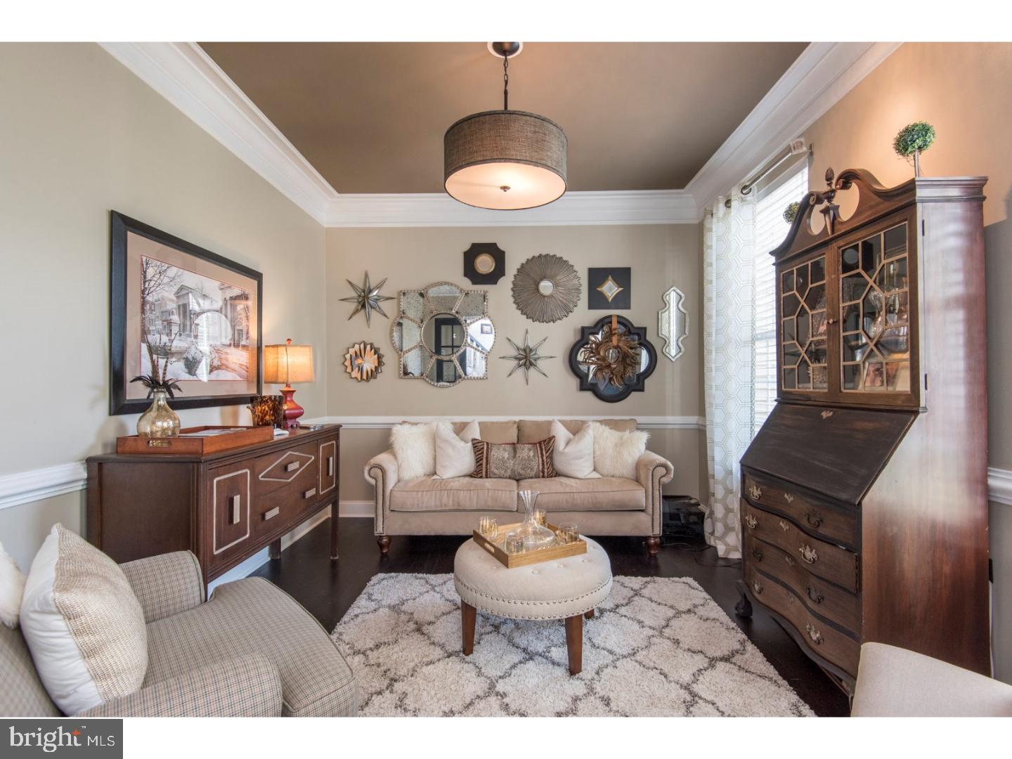 THE PINES - Residential