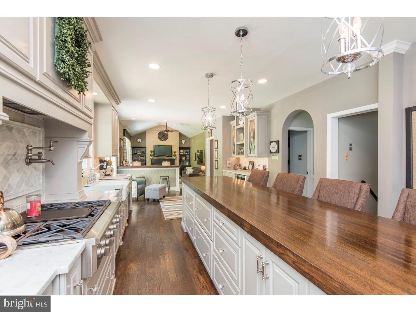 THE PINES - Residential