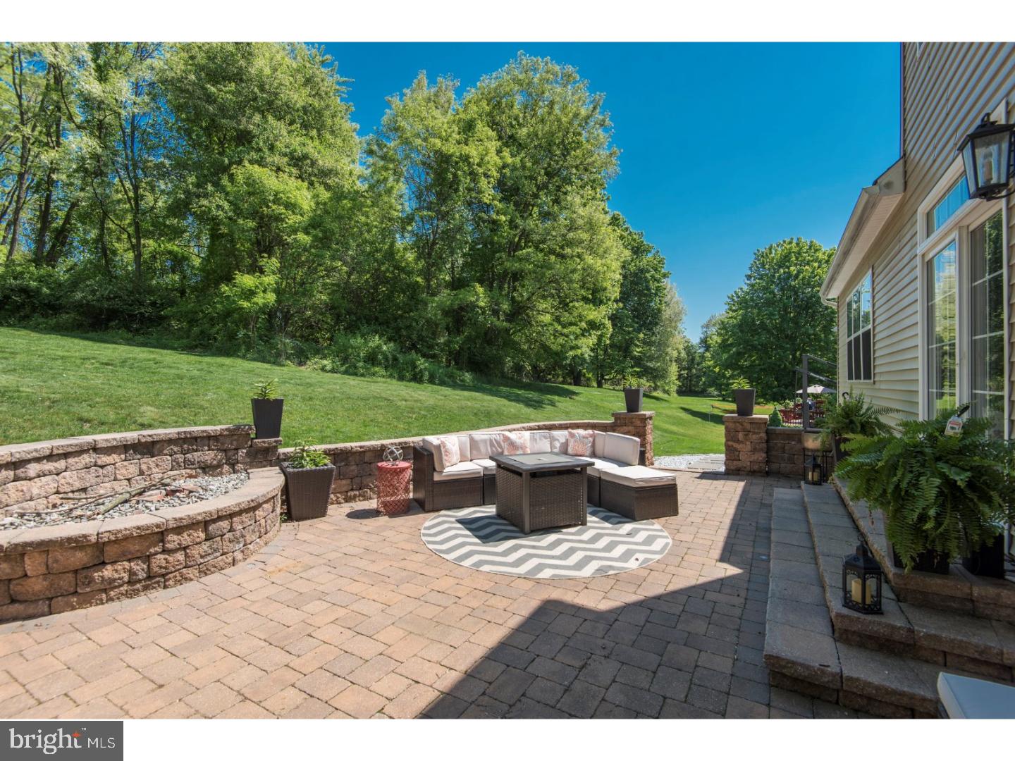 THE PINES - Residential