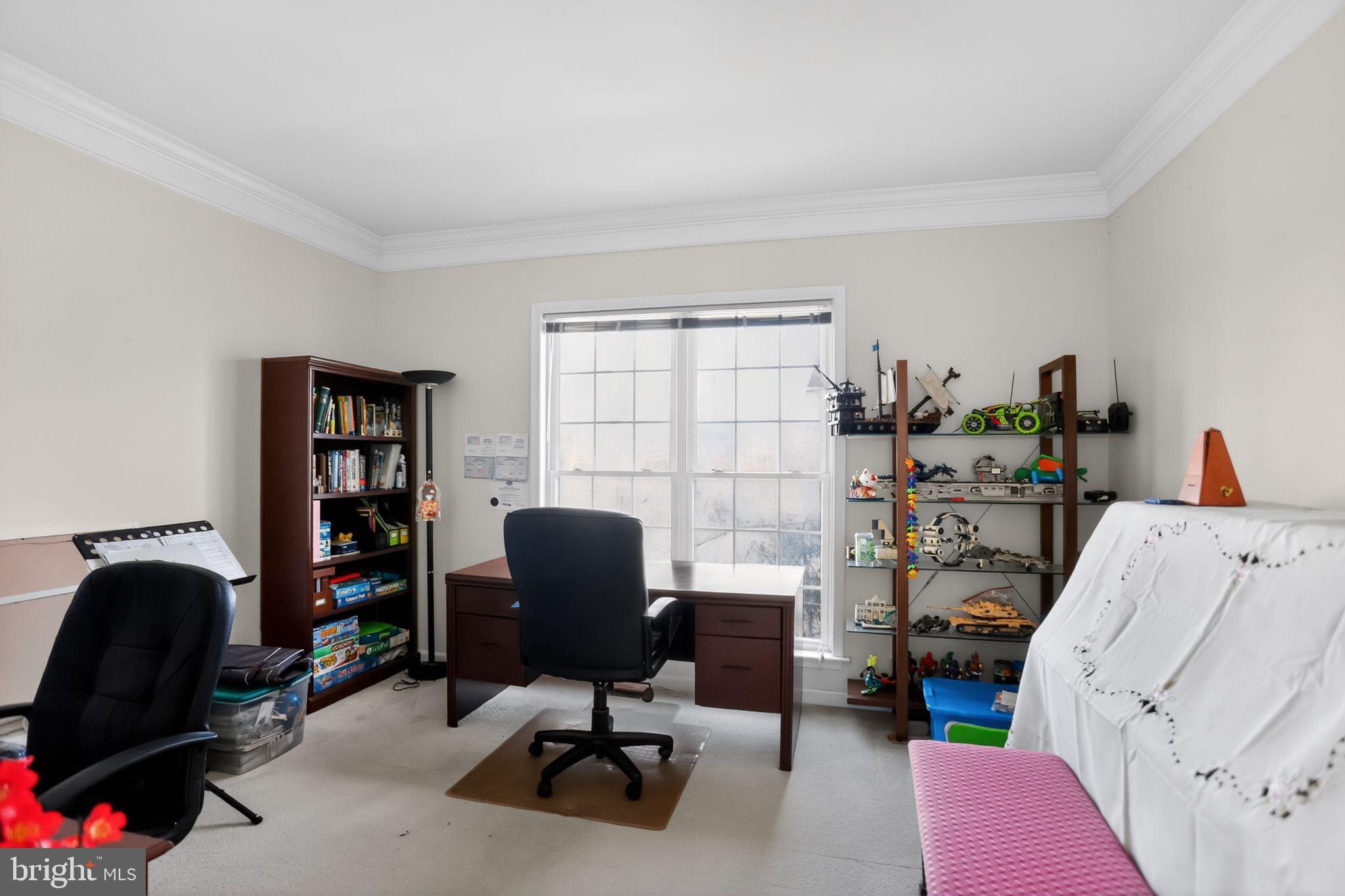 EAGLE HUNT - Residential