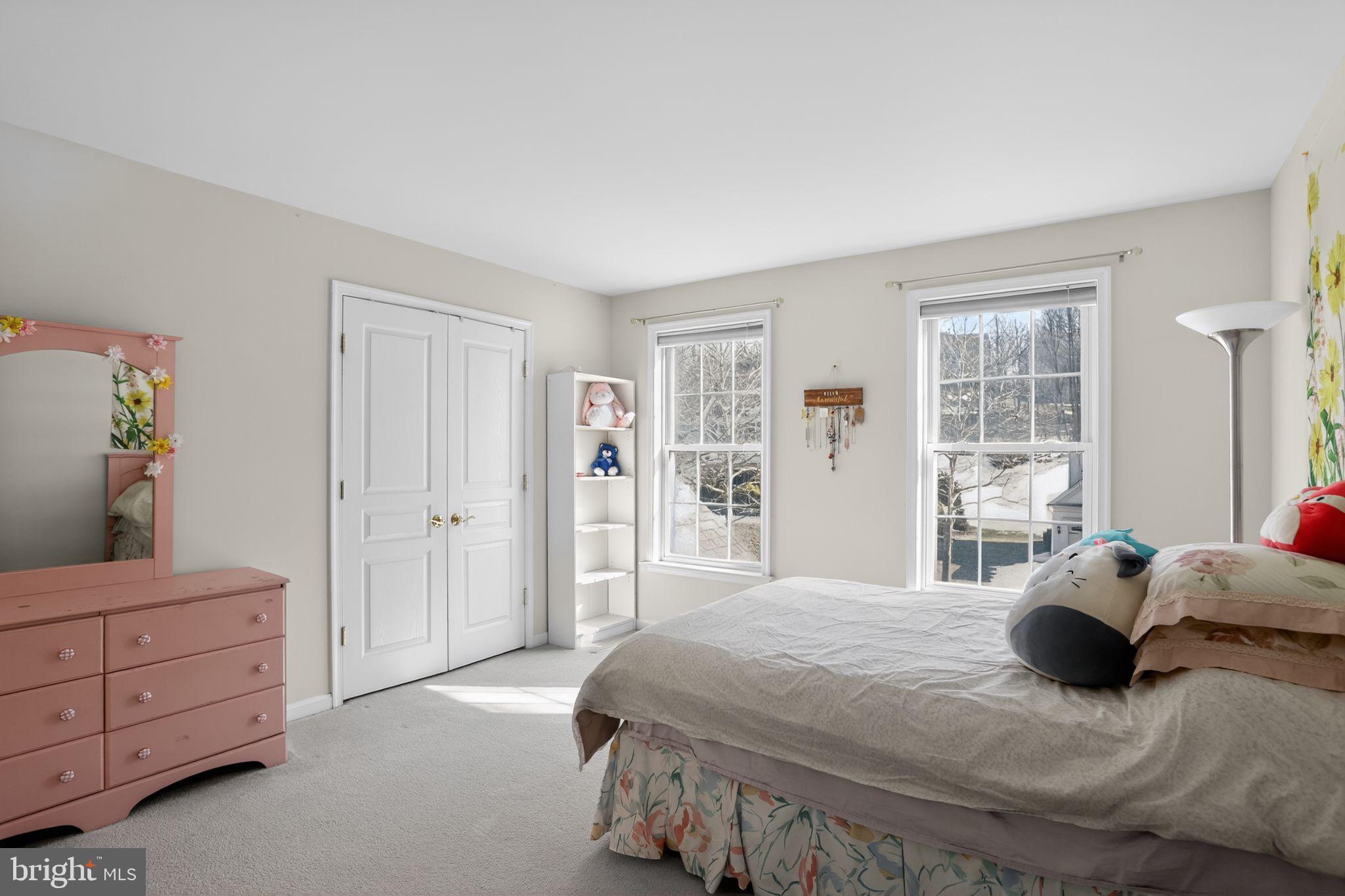 EAGLE HUNT - Residential