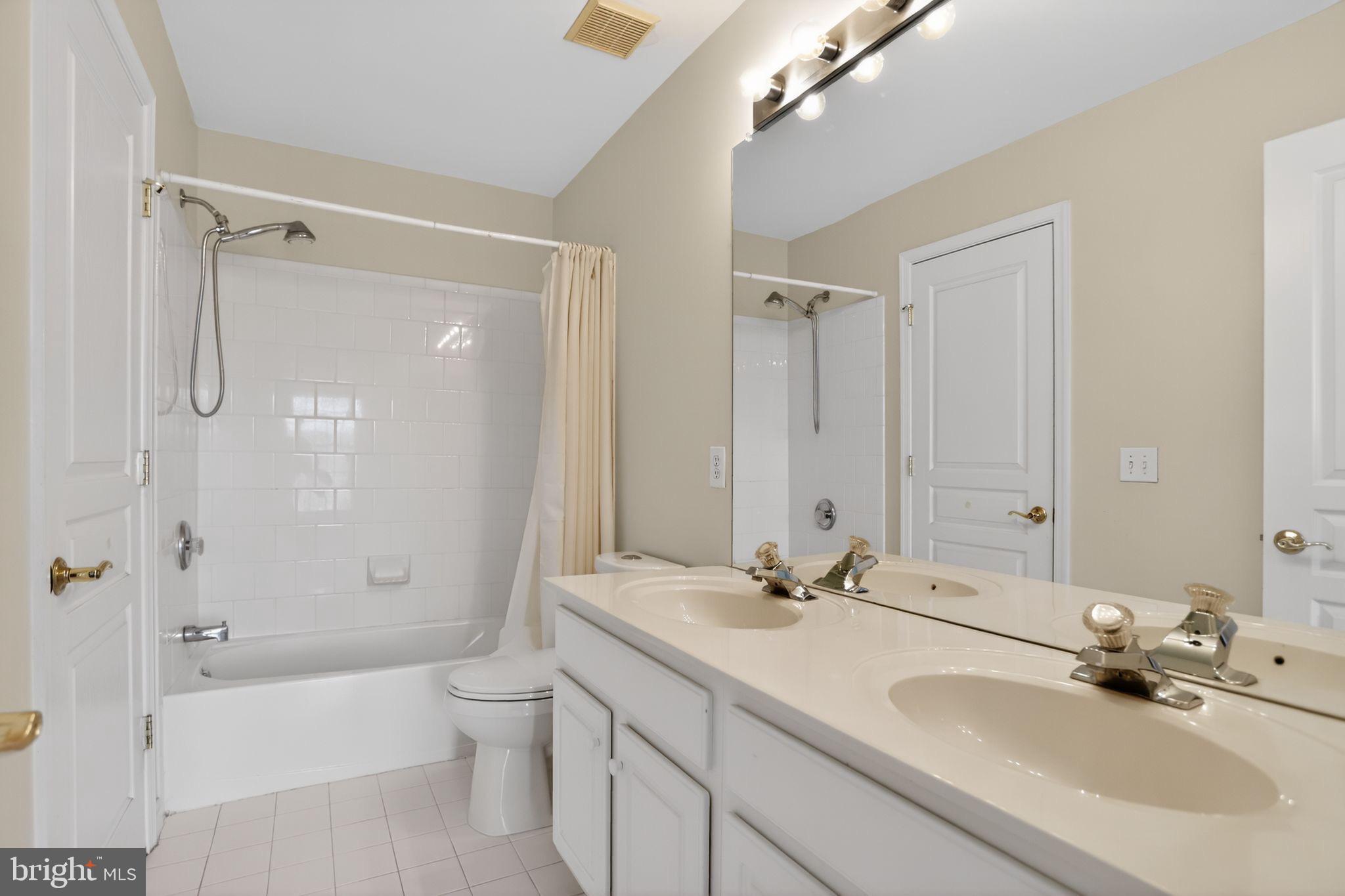 EAGLE HUNT - Residential