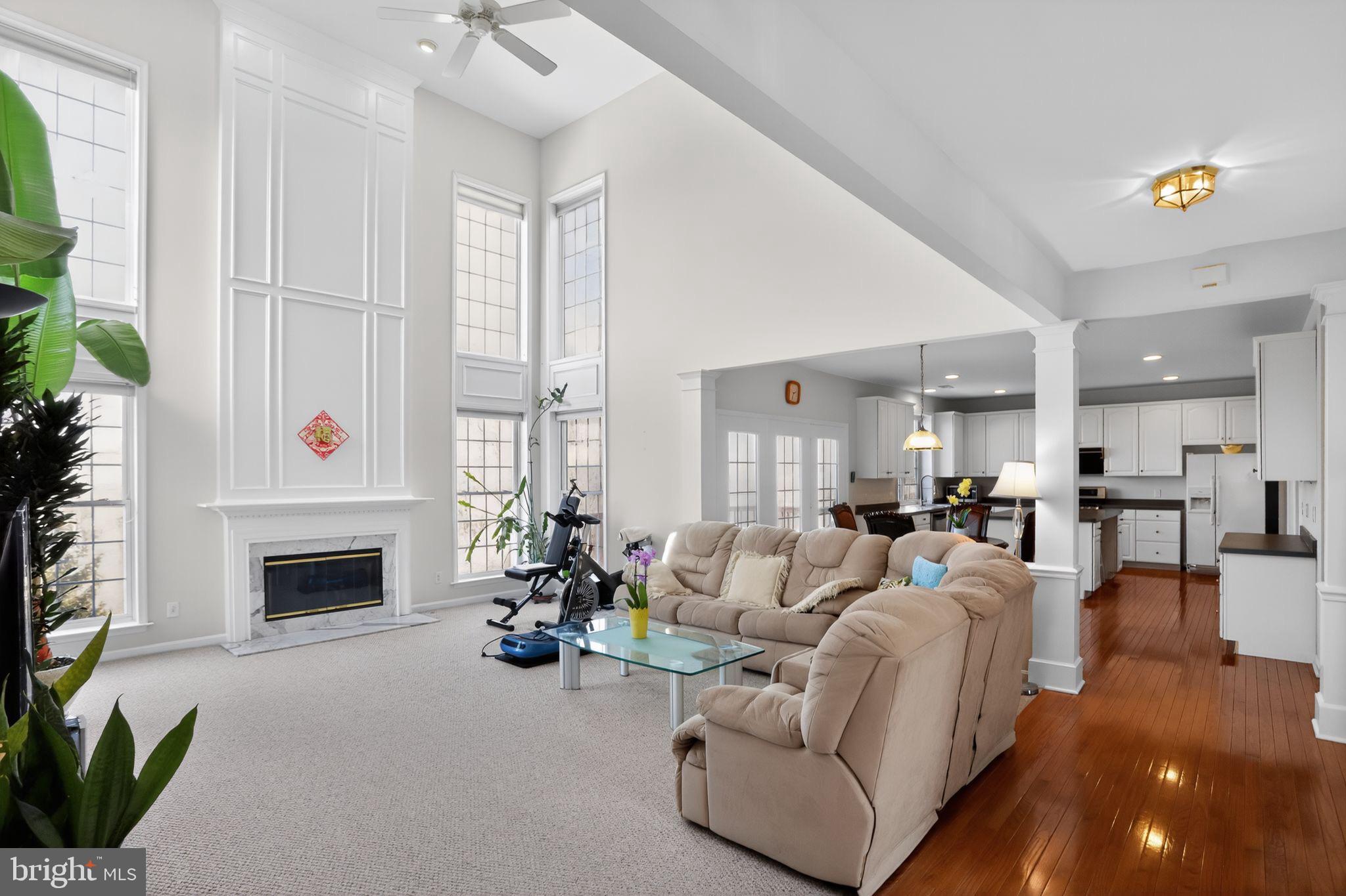 EAGLE HUNT - Residential