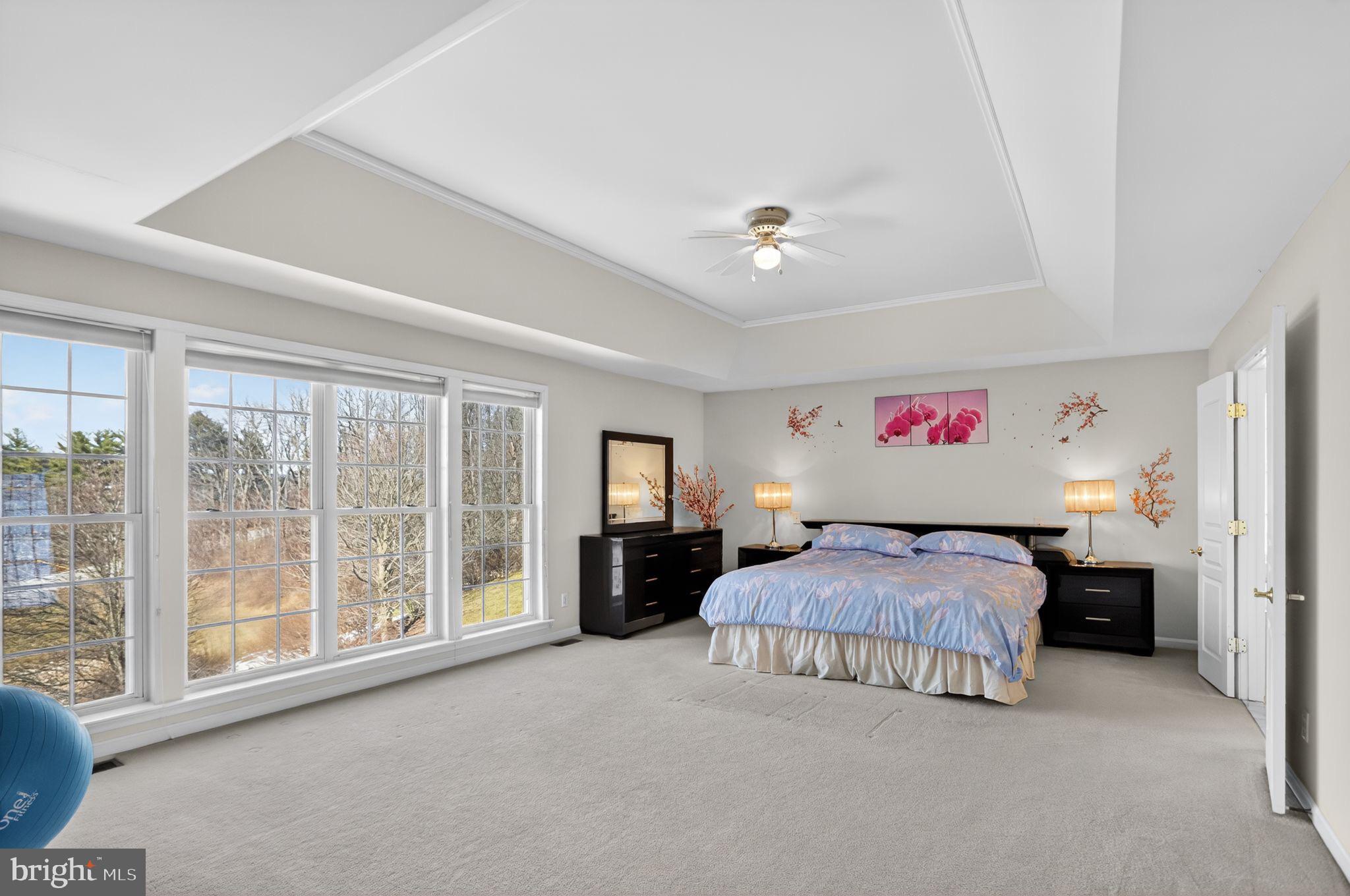 EAGLE HUNT - Residential