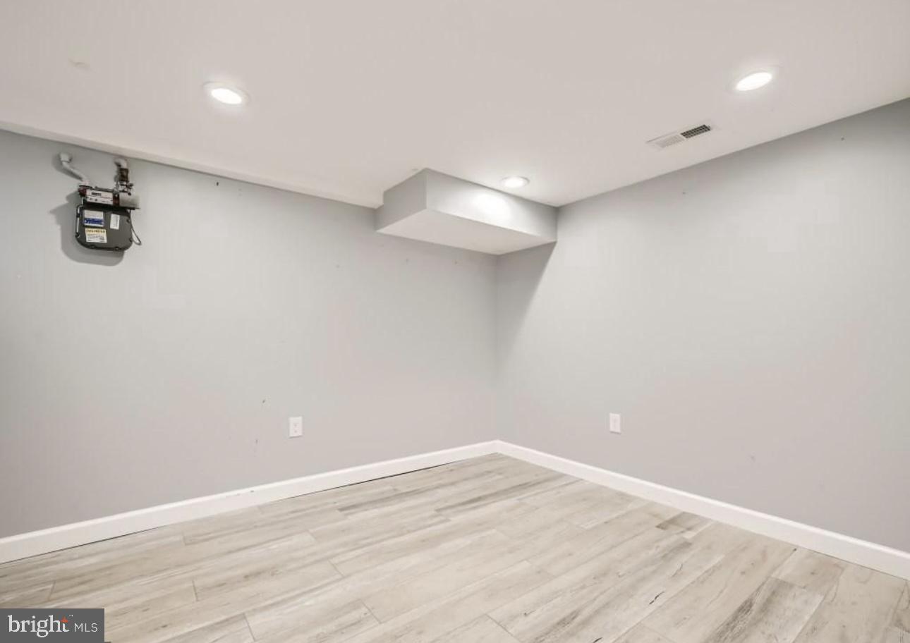 BROOKLYN - Residential