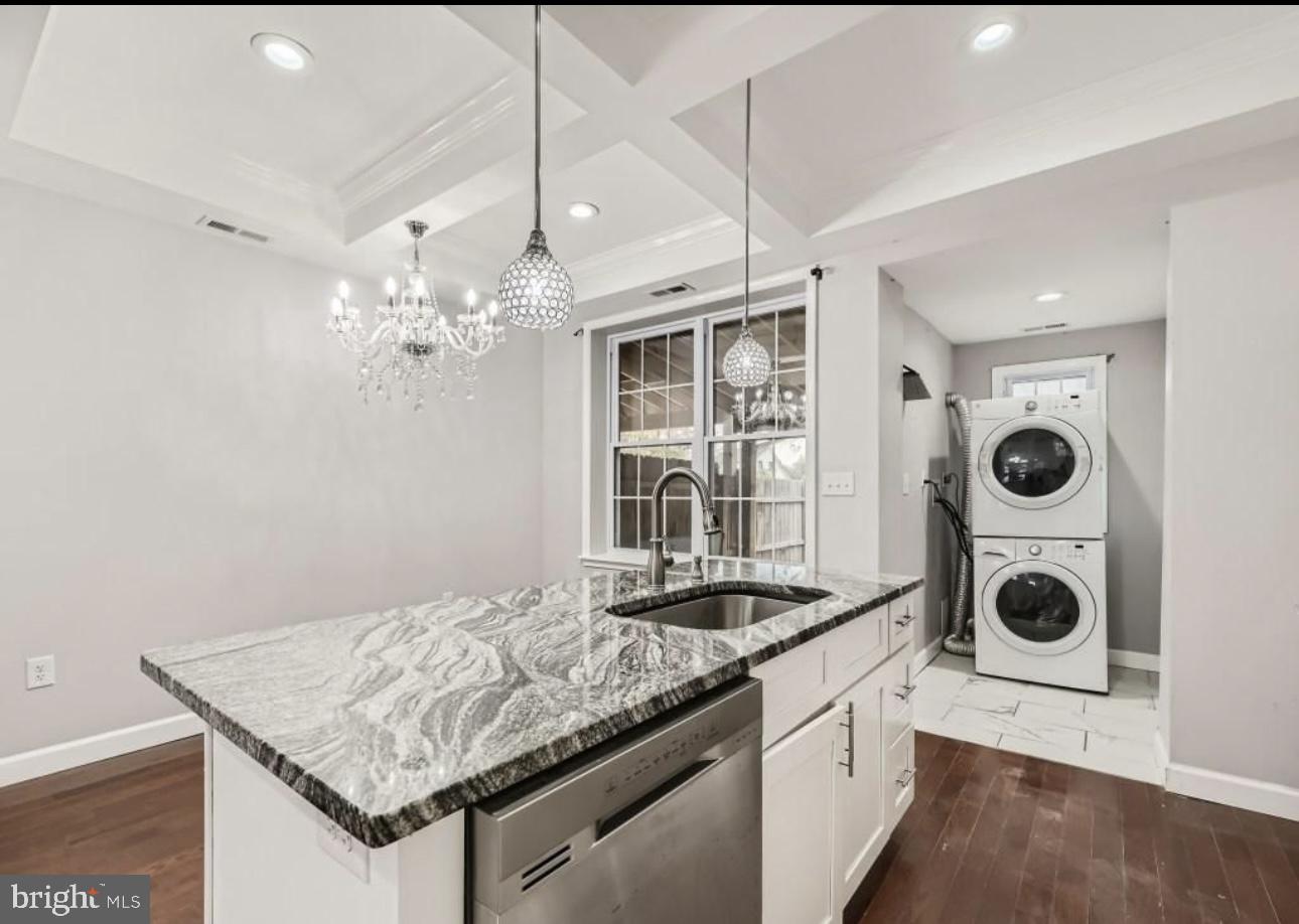 BROOKLYN - Residential