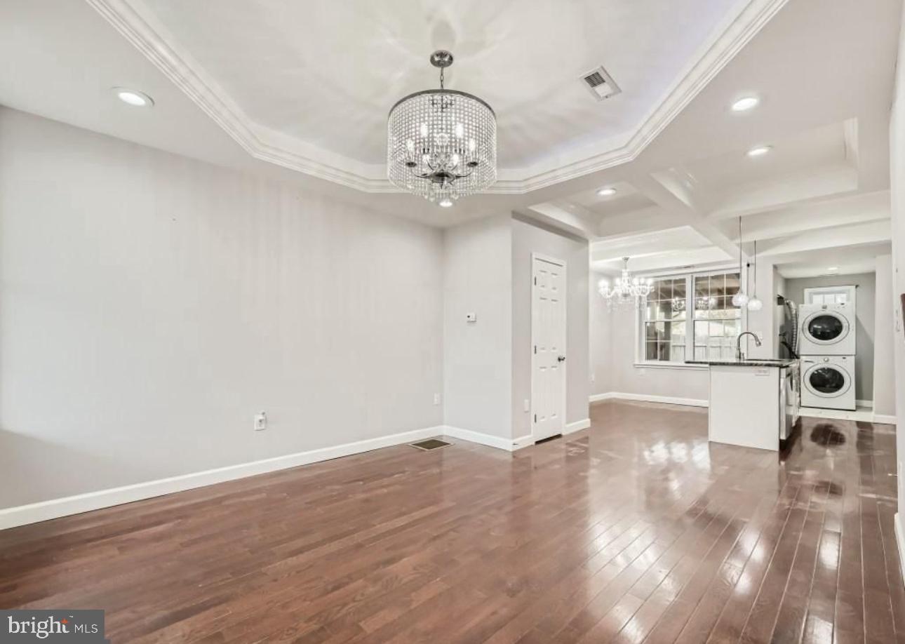 BROOKLYN - Residential