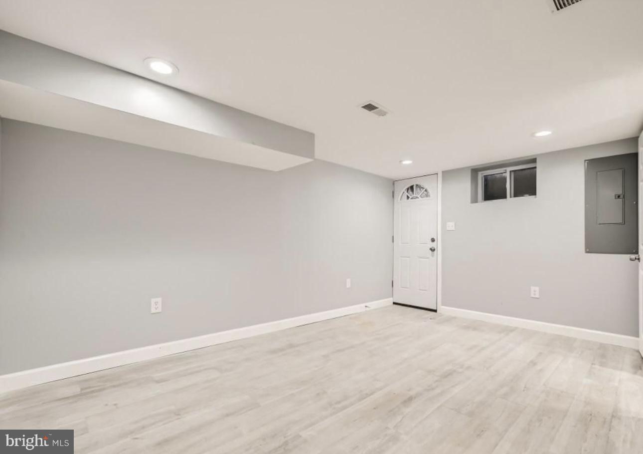 BROOKLYN - Residential