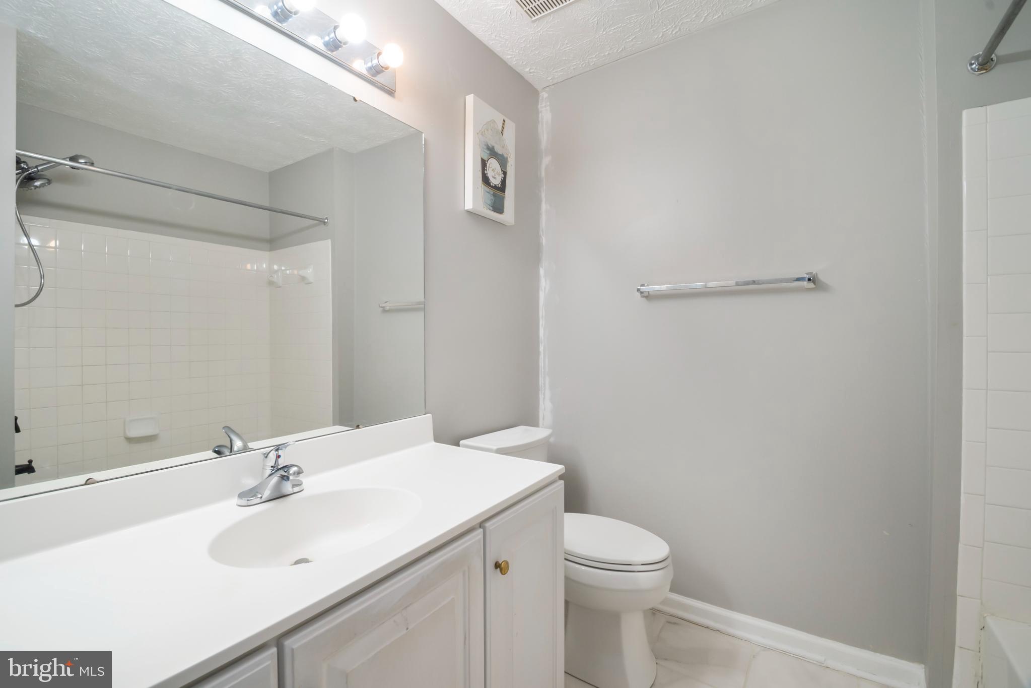 EATON SQUARE - Residential Lease