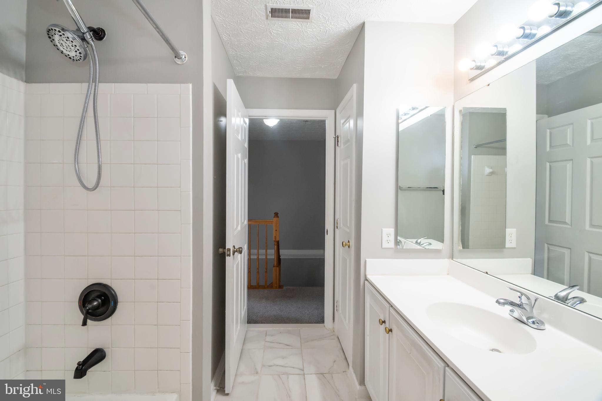 EATON SQUARE - Residential Lease