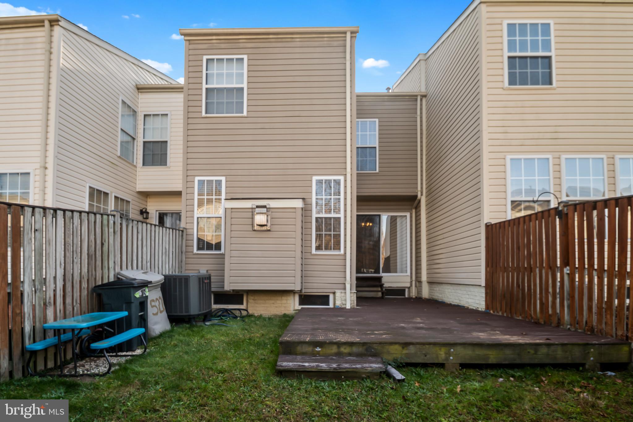 EATON SQUARE - Residential Lease