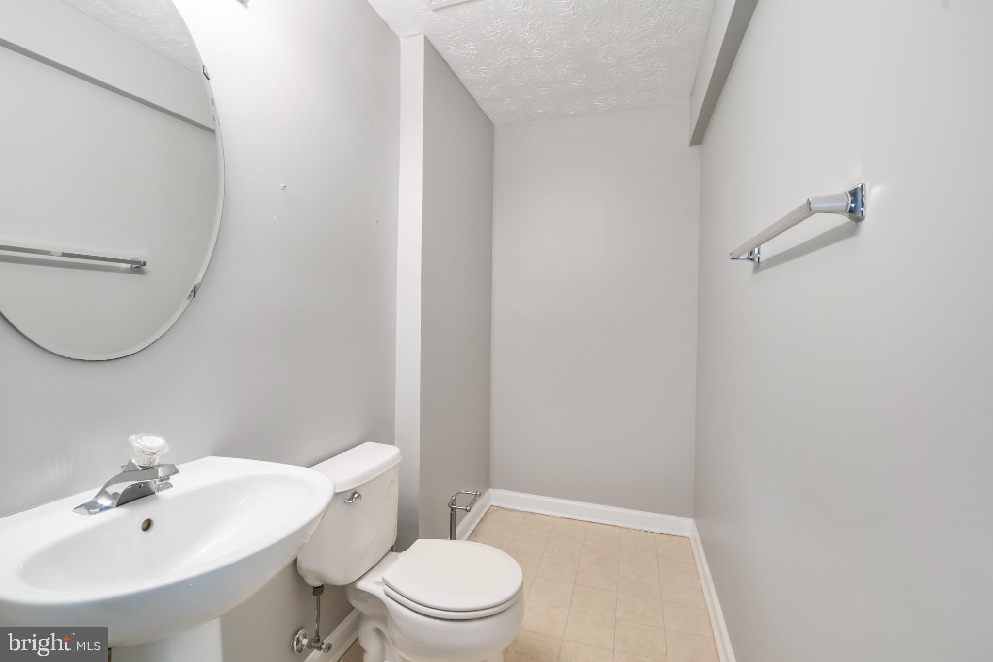 EATON SQUARE - Residential Lease