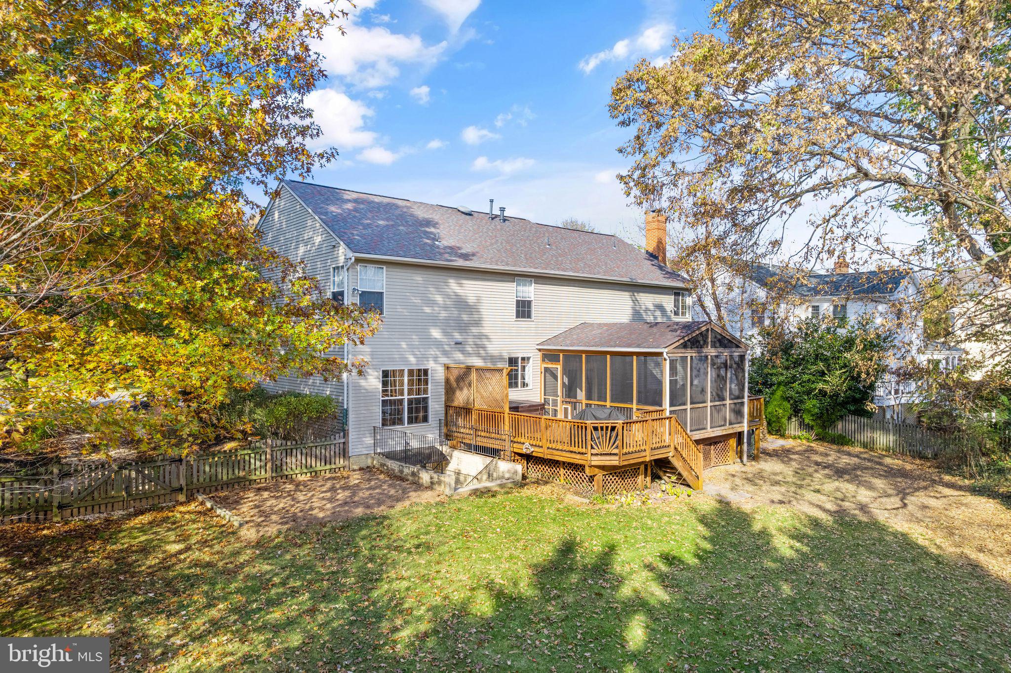 OLD WATERFORD KNOLL - Residential