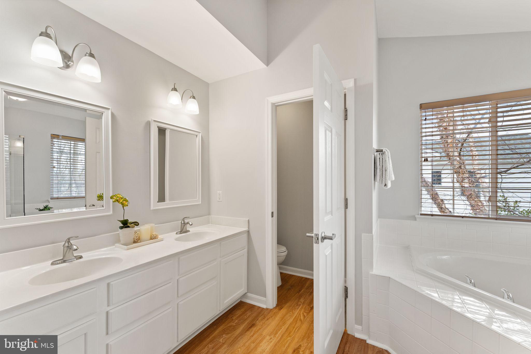 OLD WATERFORD KNOLL - Residential