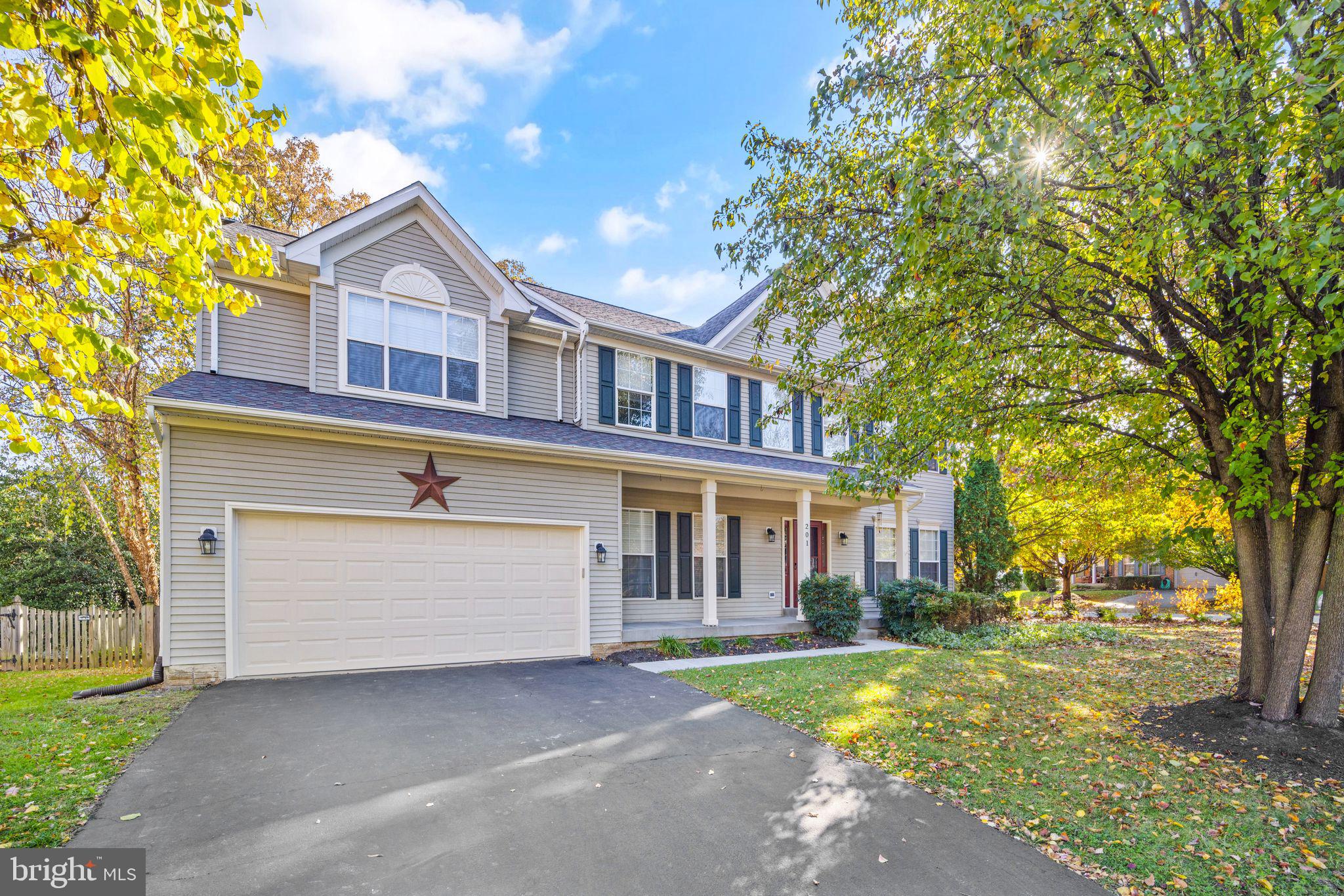 OLD WATERFORD KNOLL - Residential