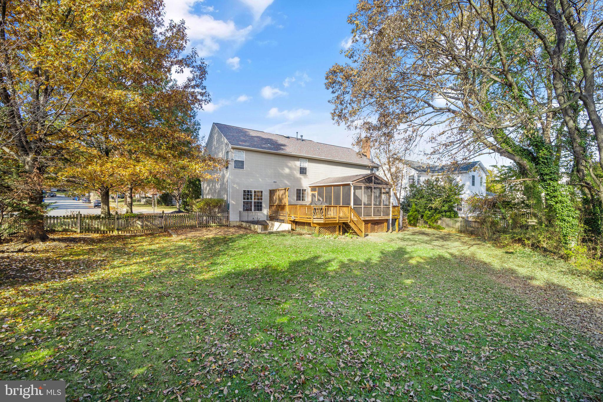 OLD WATERFORD KNOLL - Residential