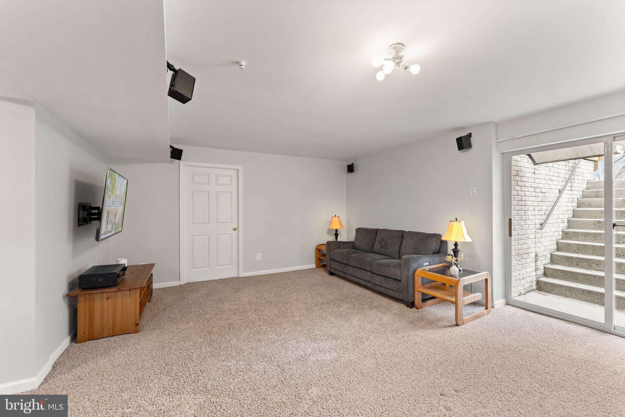 OLD WATERFORD KNOLL - Residential