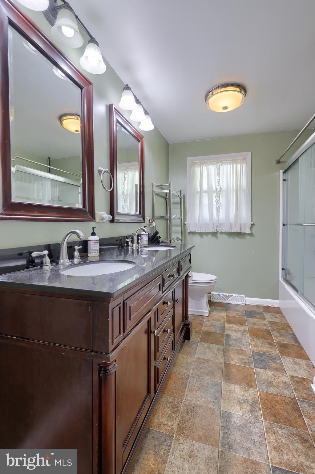 EDGEHILL - Residential