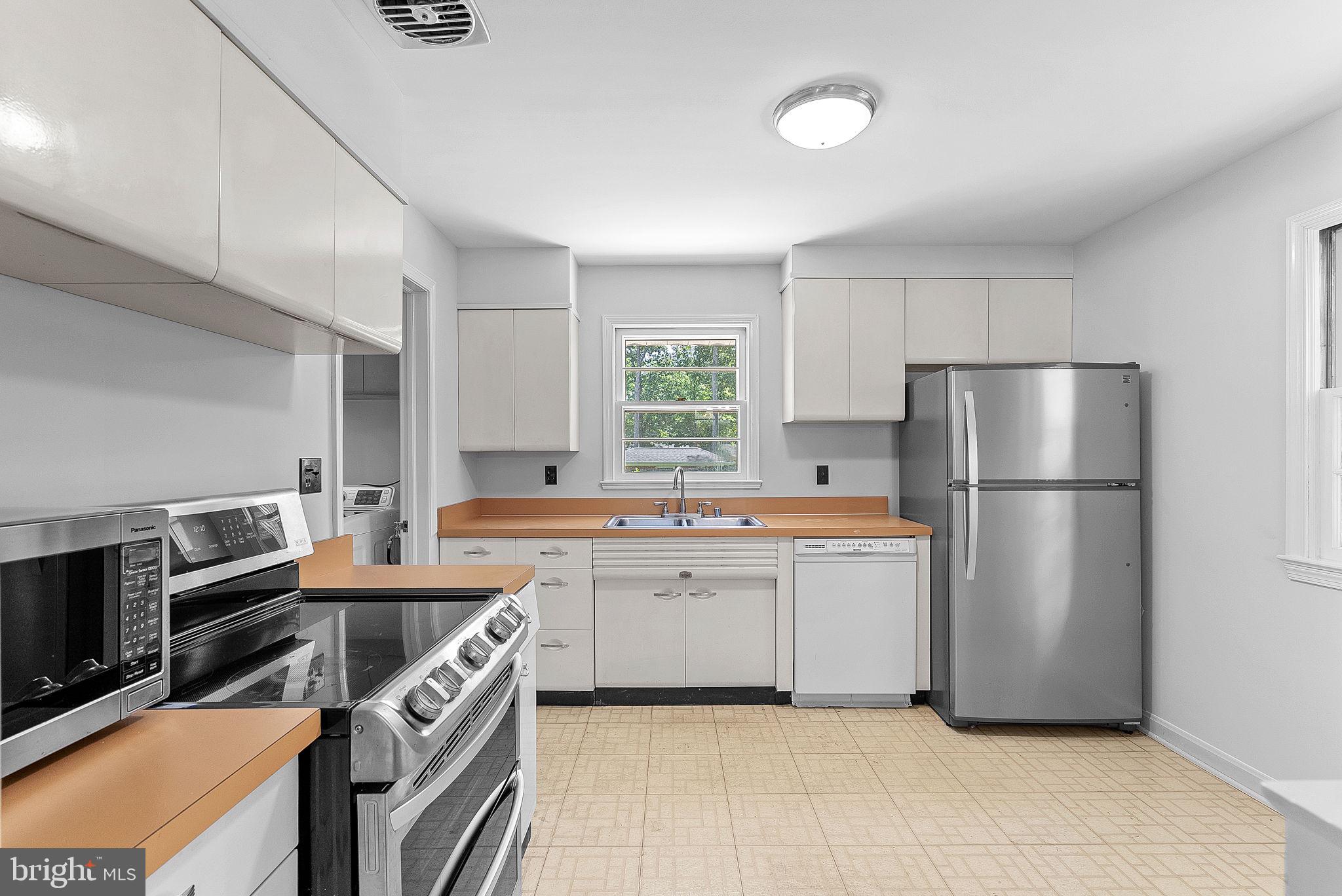 BUSH HILL WOODS - Residential