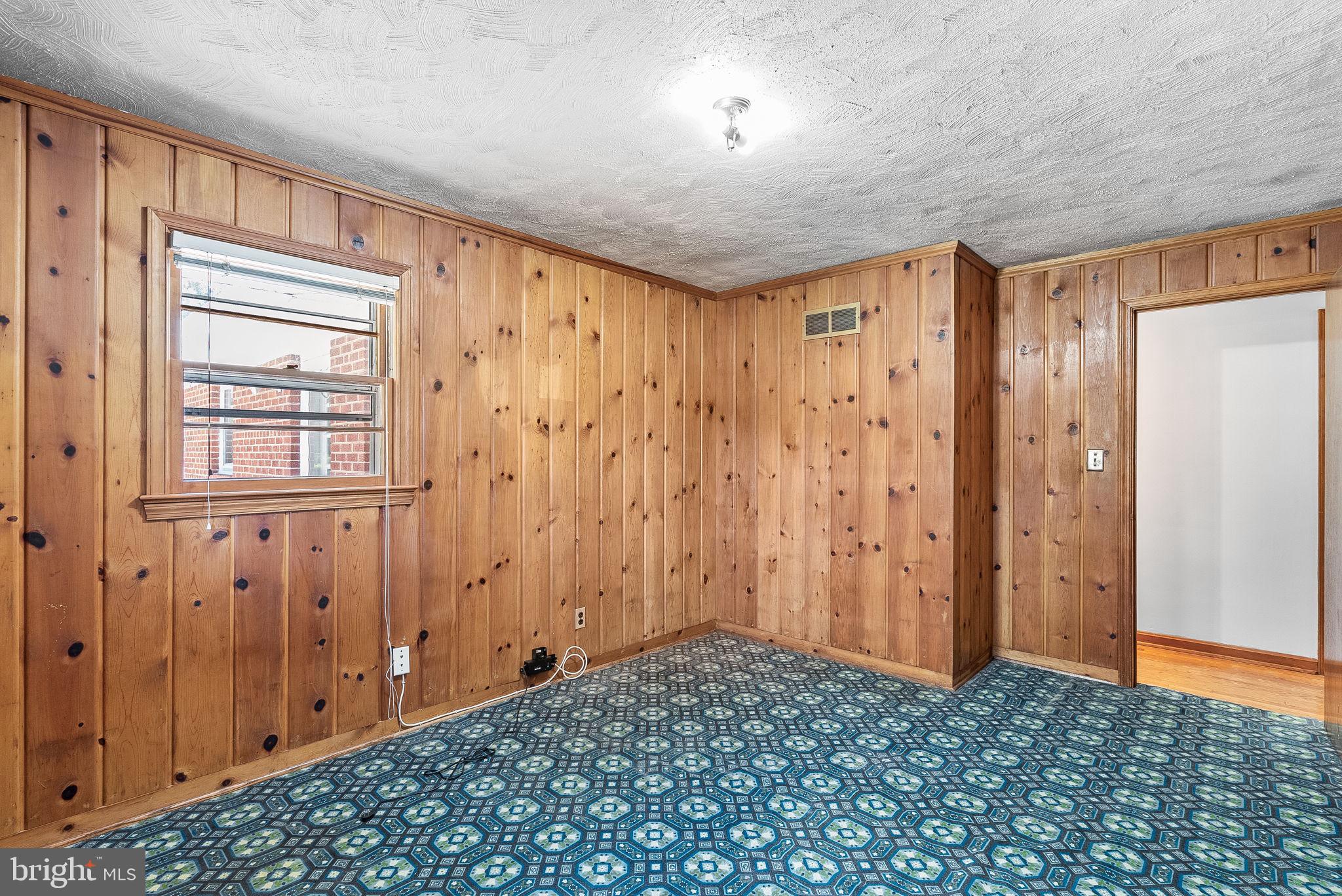 BUSH HILL WOODS - Residential