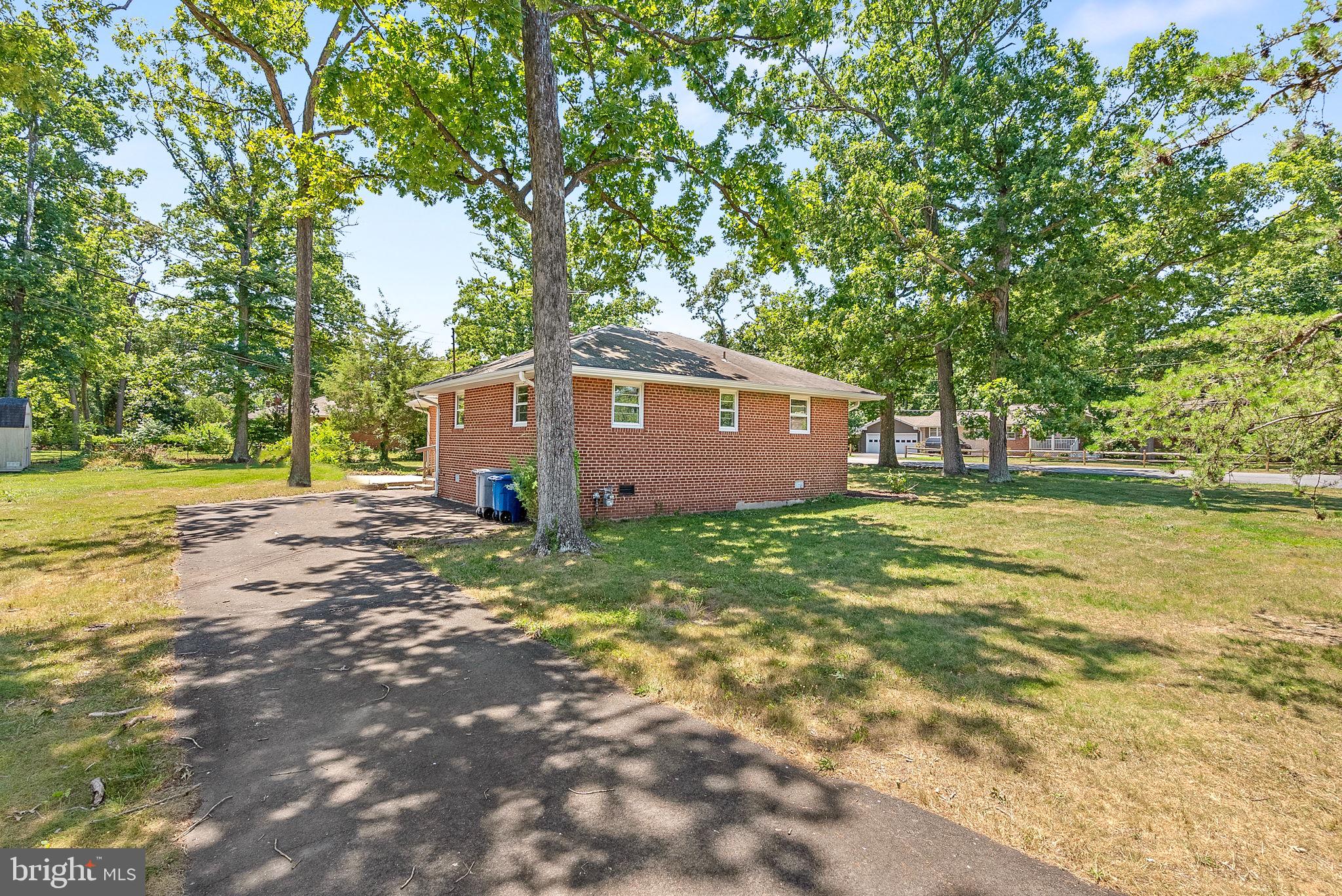 BUSH HILL WOODS - Residential