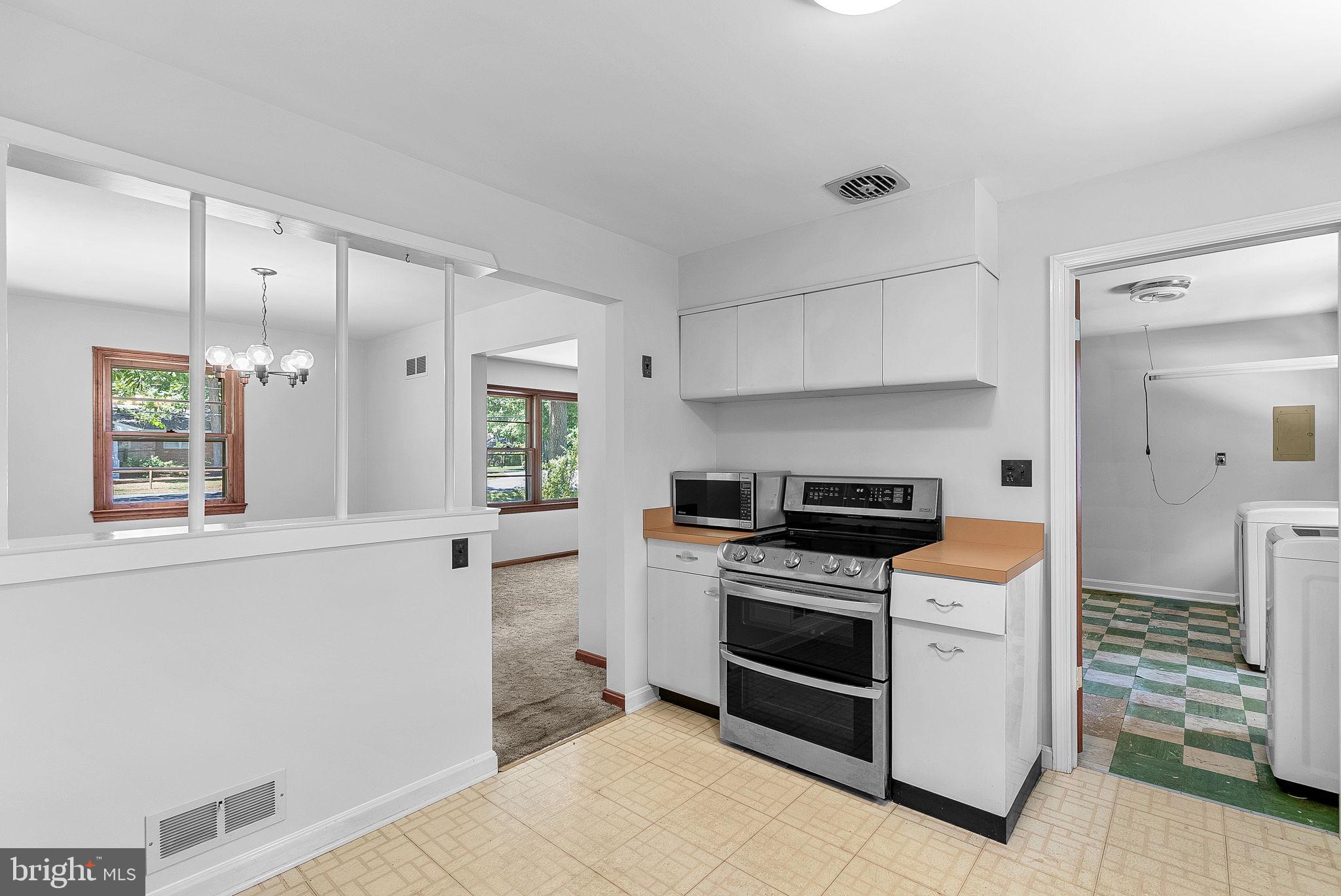 BUSH HILL WOODS - Residential