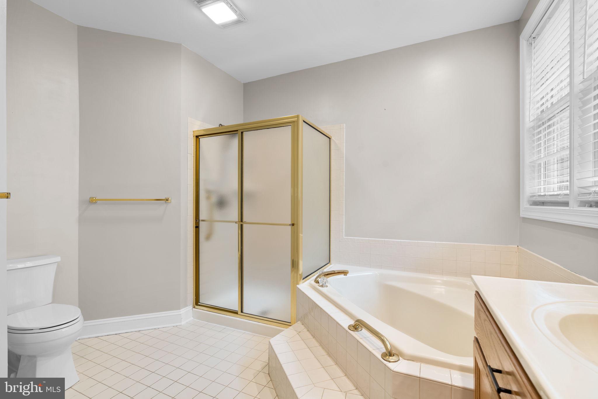 VILLAGE OF RIVER HILL - Residential