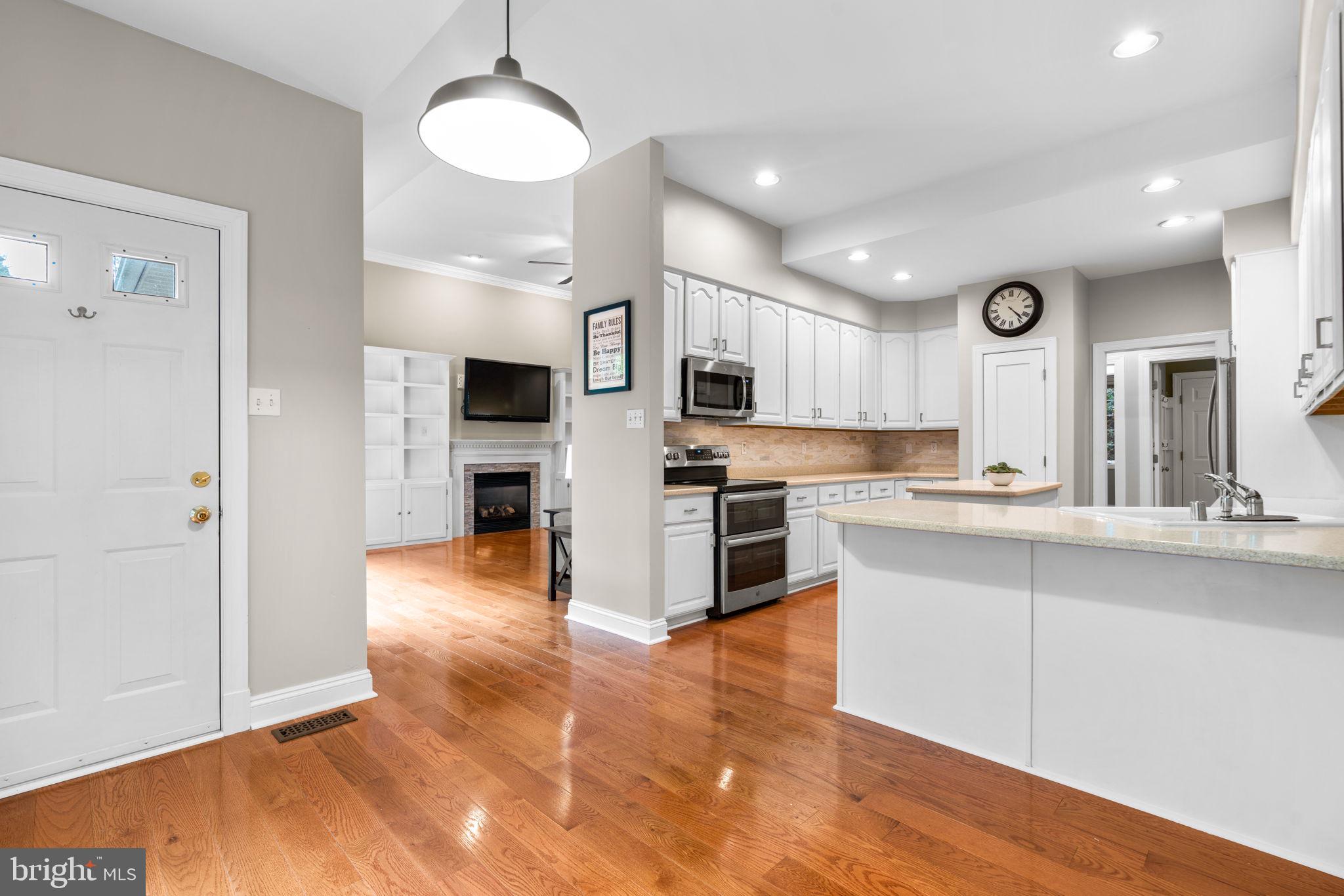 6425 SUNDOWN TRAIL