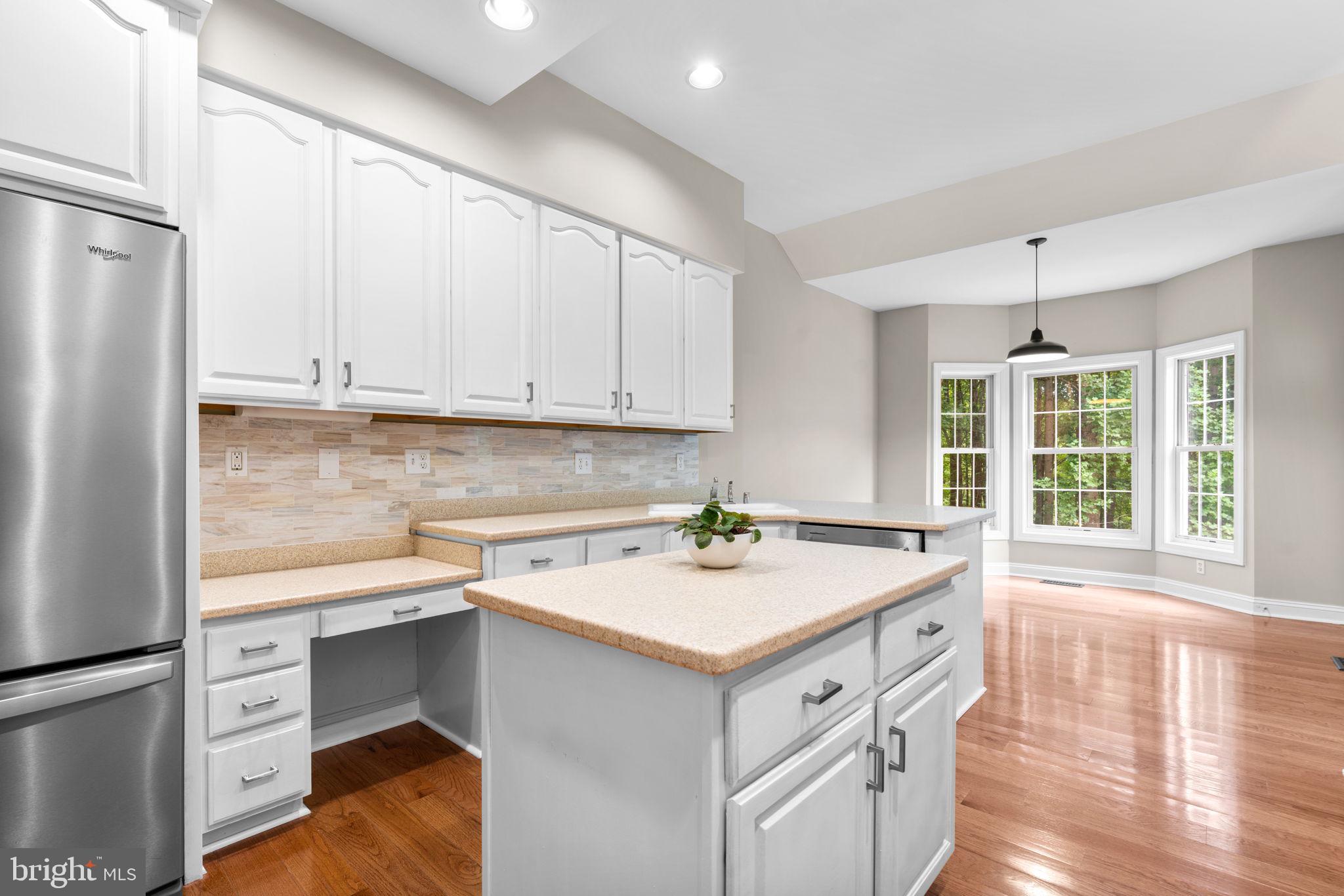 VILLAGE OF RIVER HILL - Residential