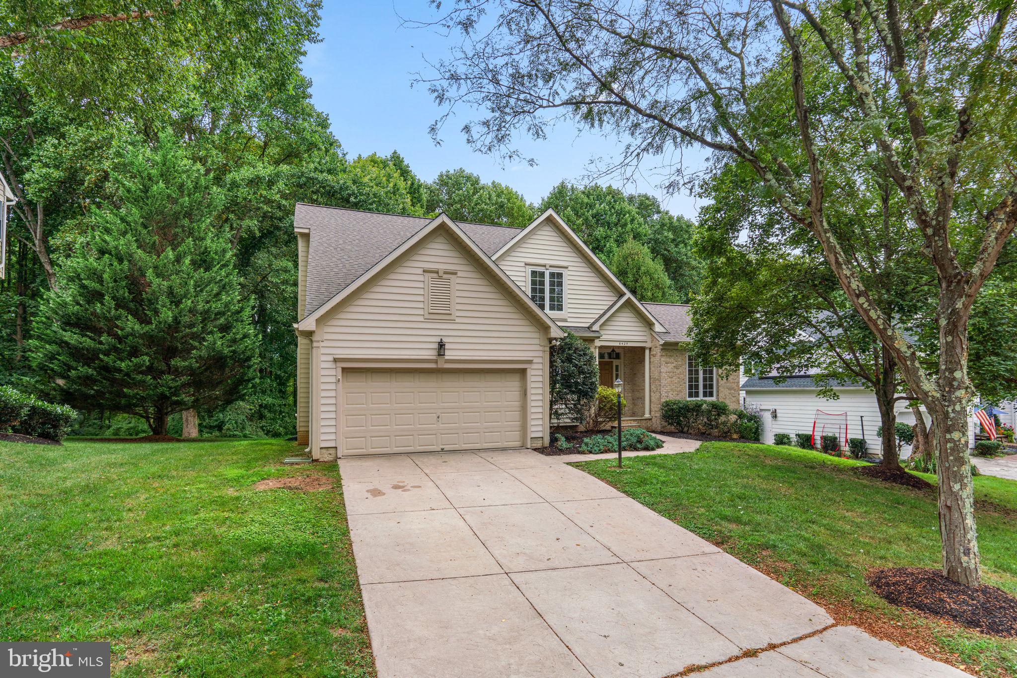 VILLAGE OF RIVER HILL - Residential