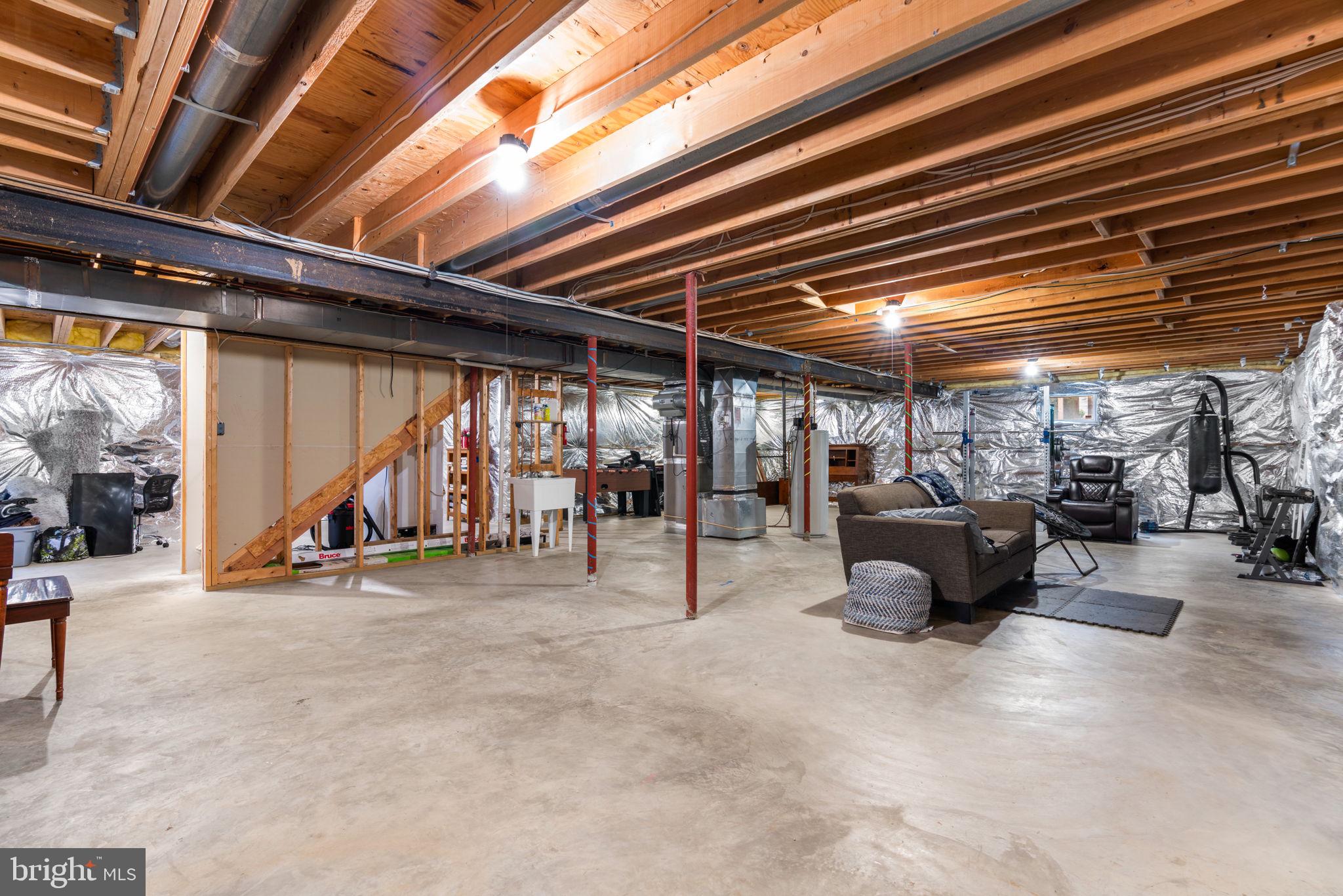 VILLAGE OF RIVER HILL - Residential