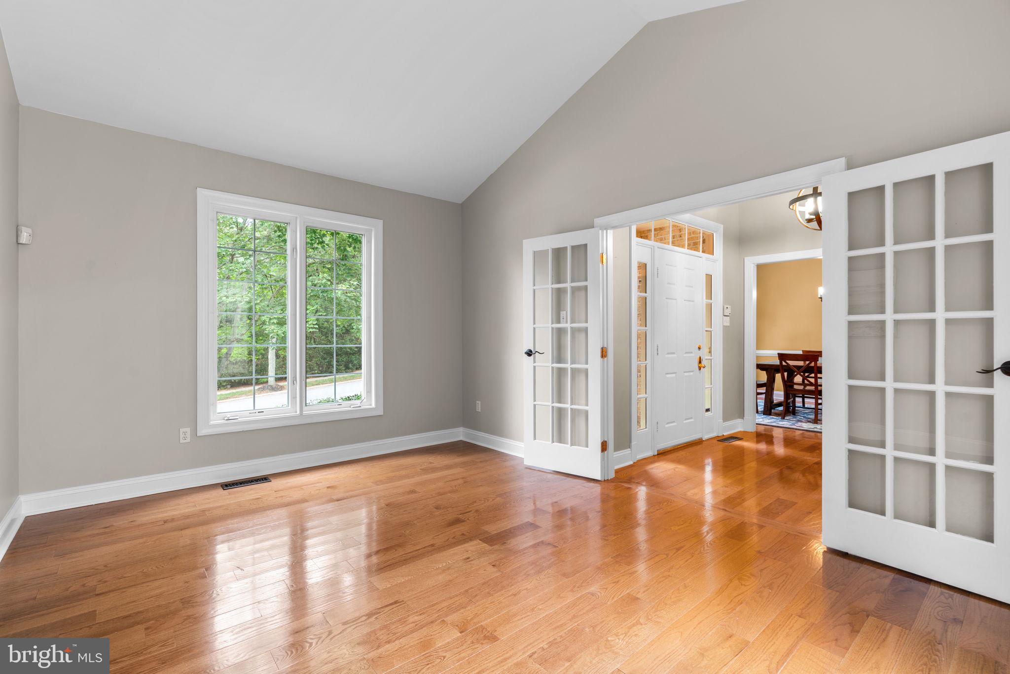 VILLAGE OF RIVER HILL - Residential