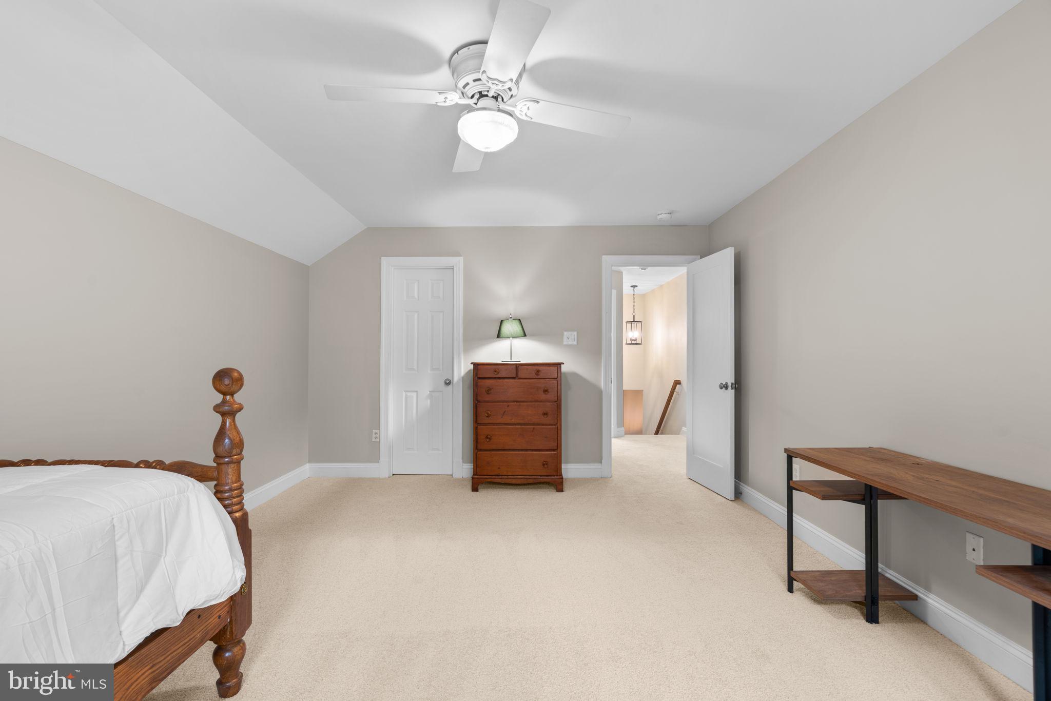 VILLAGE OF RIVER HILL - Residential