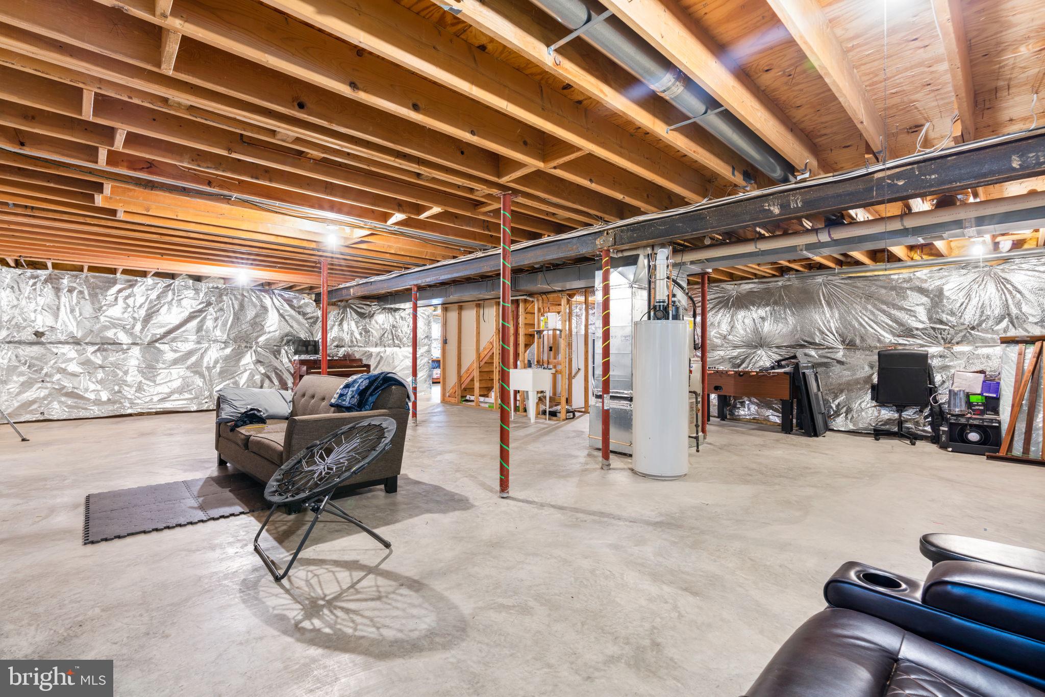 VILLAGE OF RIVER HILL - Residential