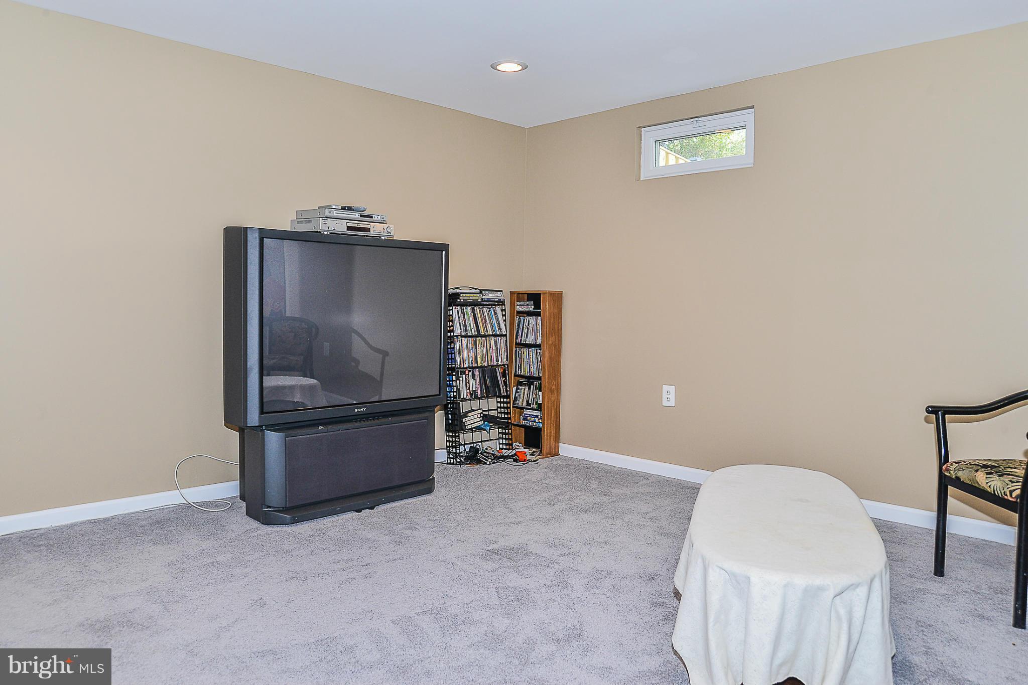 BURKE CENTRE - Residential