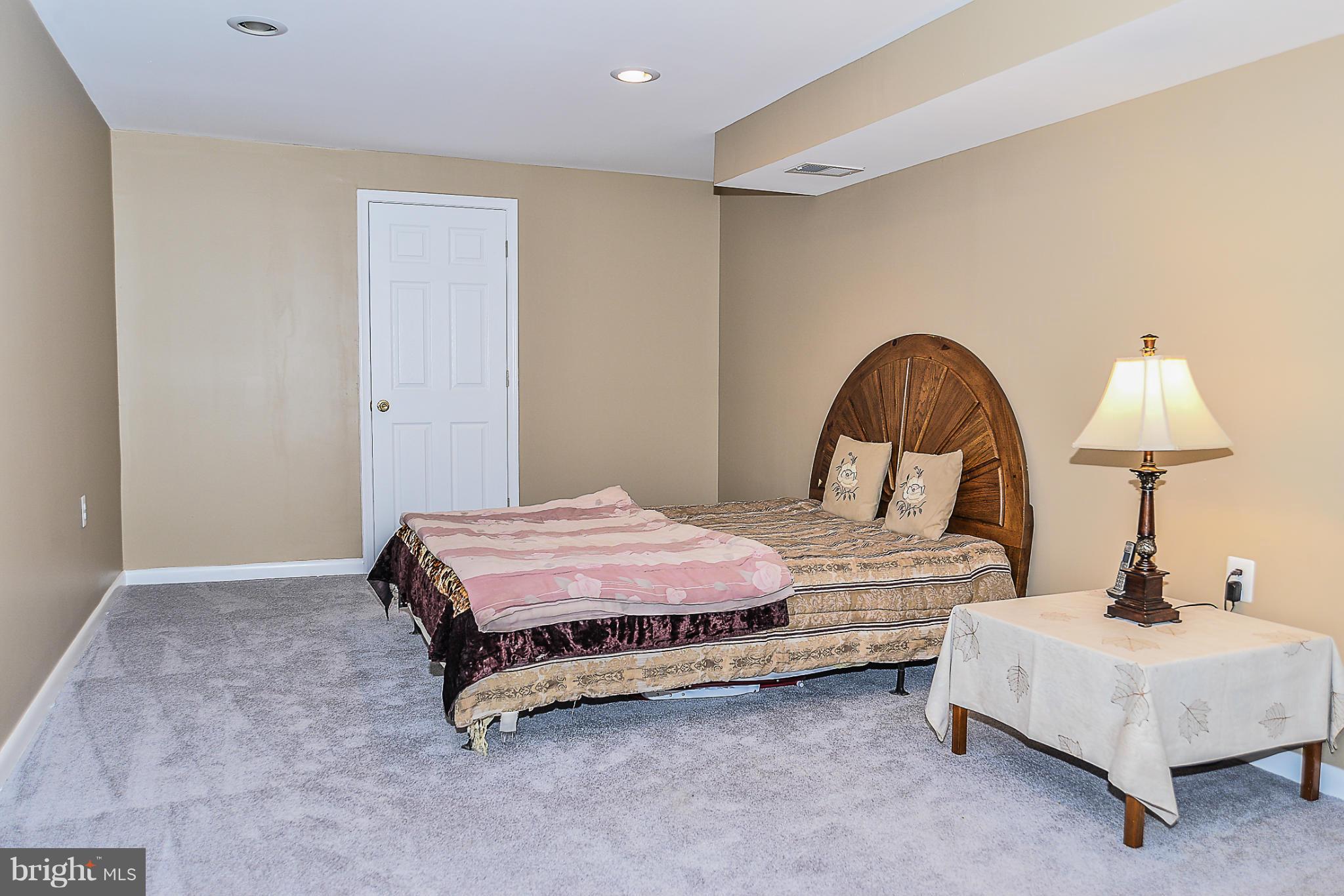 BURKE CENTRE - Residential