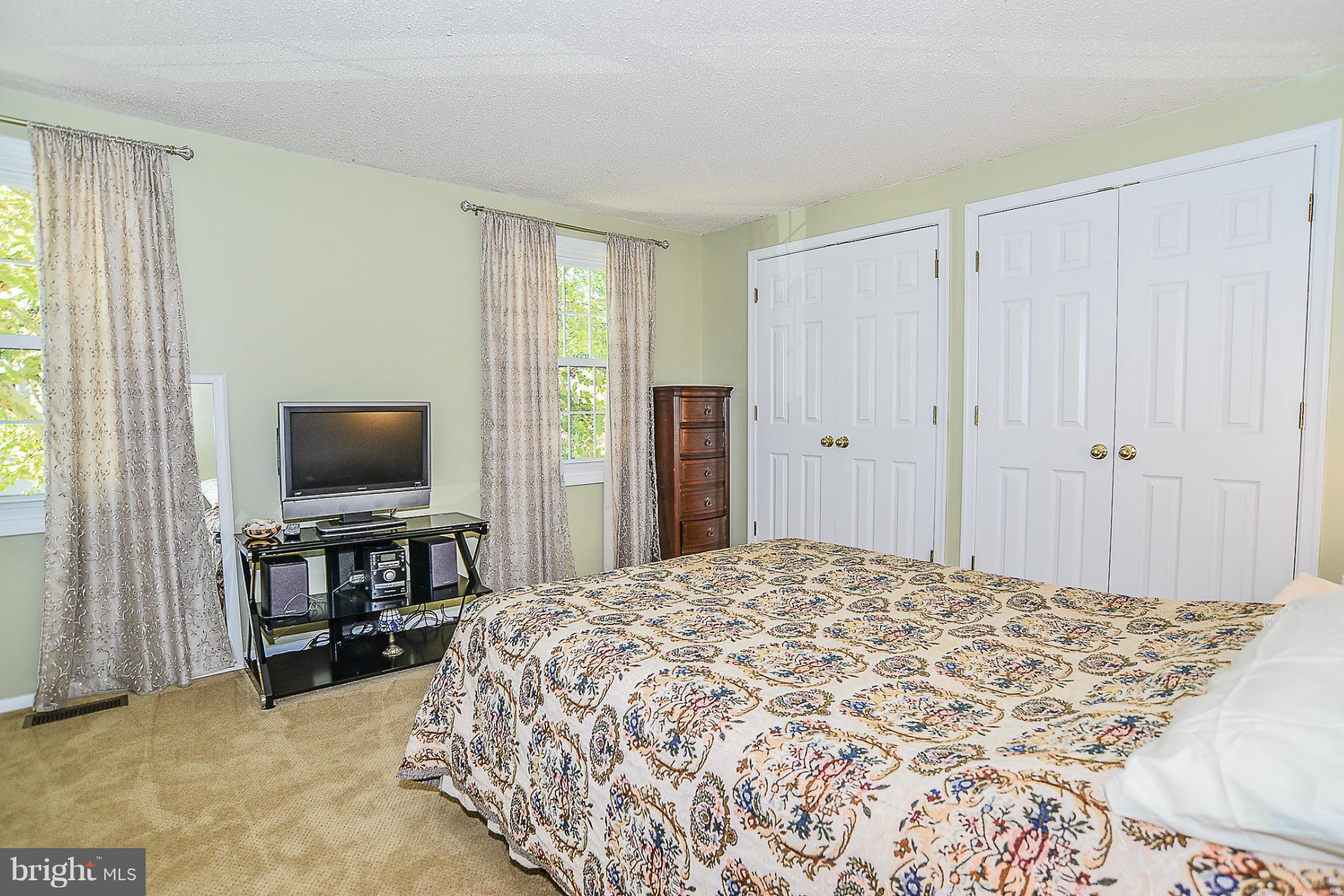 BURKE CENTRE - Residential