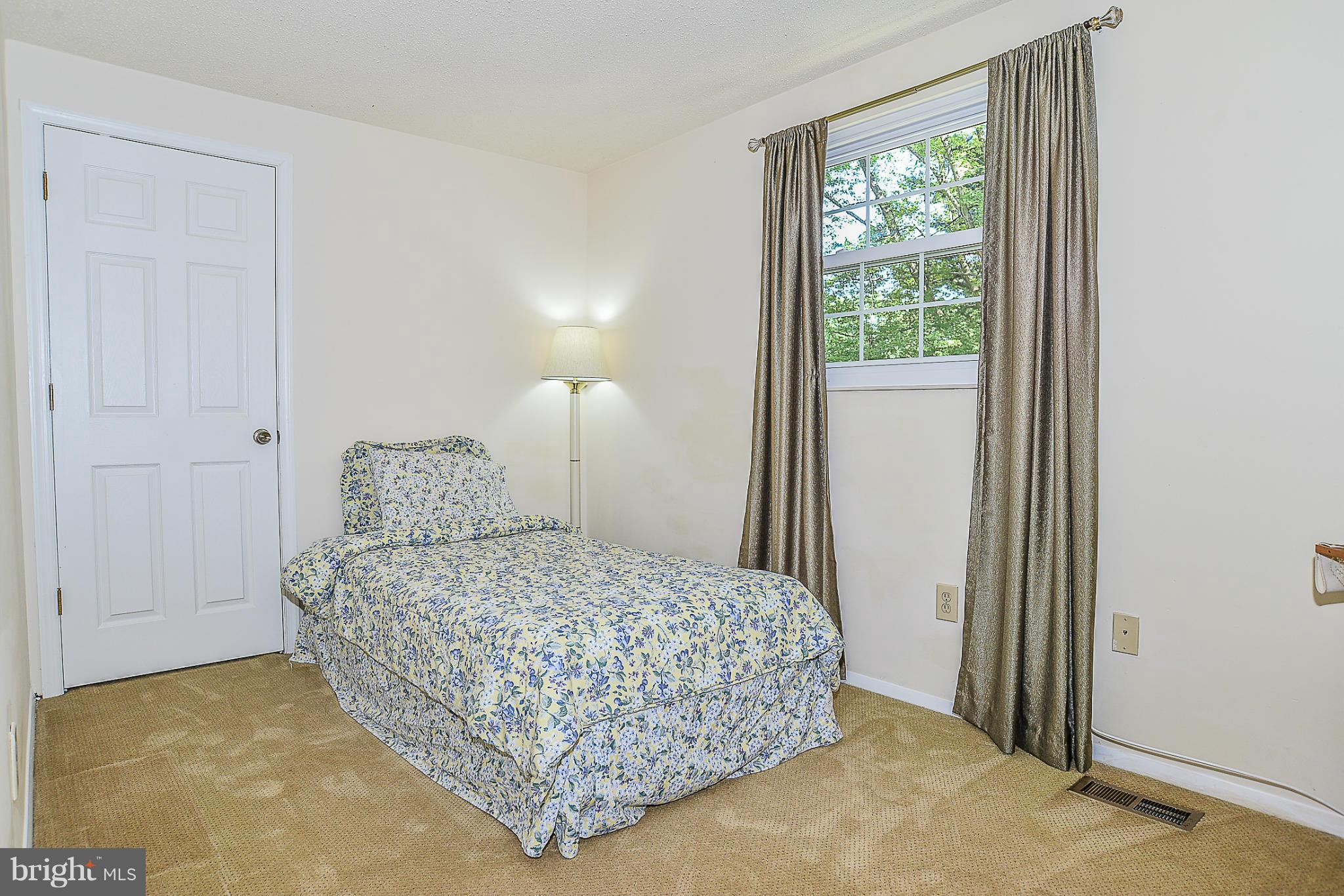 BURKE CENTRE - Residential