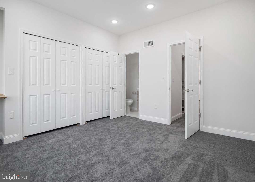 WEST OAK LANE - Residential