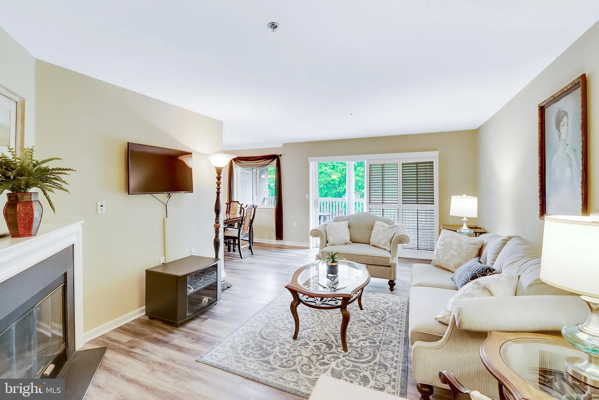 Paoli, Pennsylvania 19301, United States, 2 Bedrooms Bedrooms, ,2 BathroomsBathrooms,Residential,Active,129638