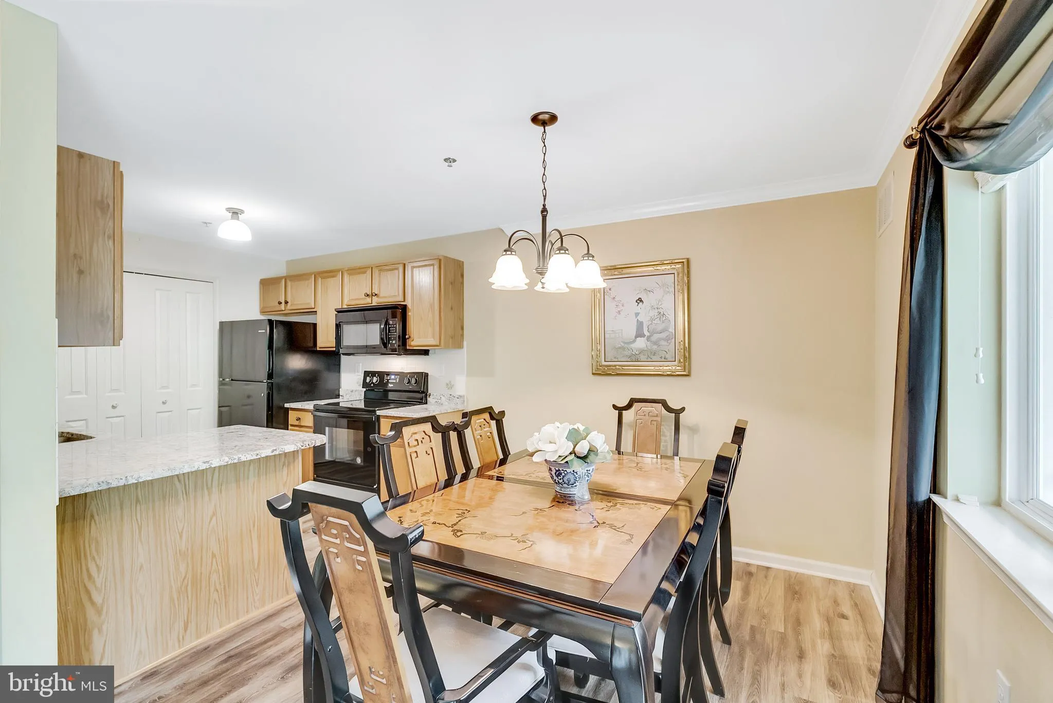 Paoli, Pennsylvania 19301, United States, 2 Bedrooms Bedrooms, ,2 BathroomsBathrooms,Residential,Active,129638