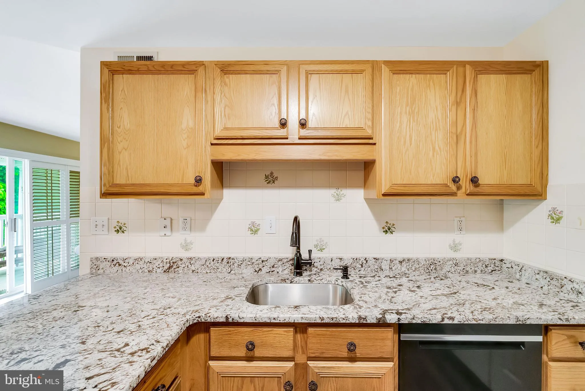 Paoli, Pennsylvania 19301, United States, 2 Bedrooms Bedrooms, ,2 BathroomsBathrooms,Residential,Active,129638